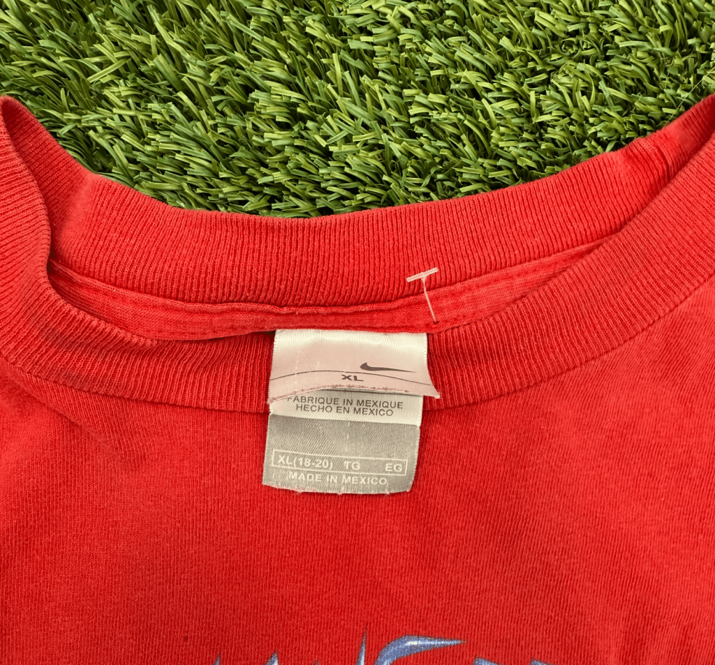 Nike Vintage Monster Air Red Long Sleeve, M - Banana Stand