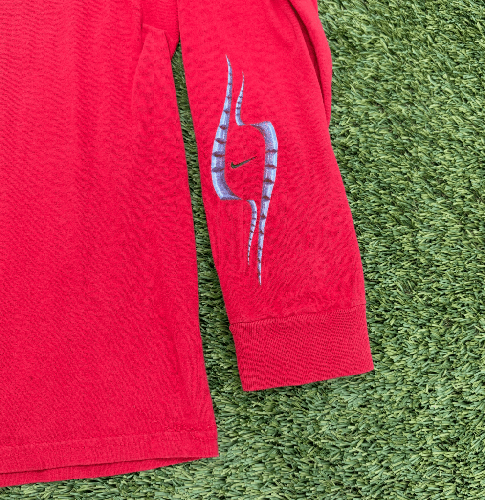 Nike Vintage Monster Air Red Long Sleeve, M - Banana Stand