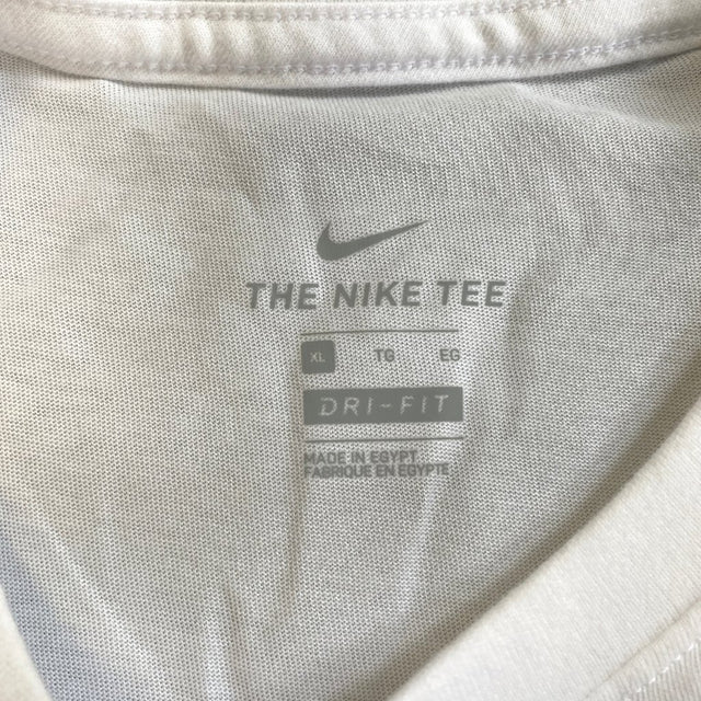 Hoop Nike T-Shirt (White) - Banana Stand