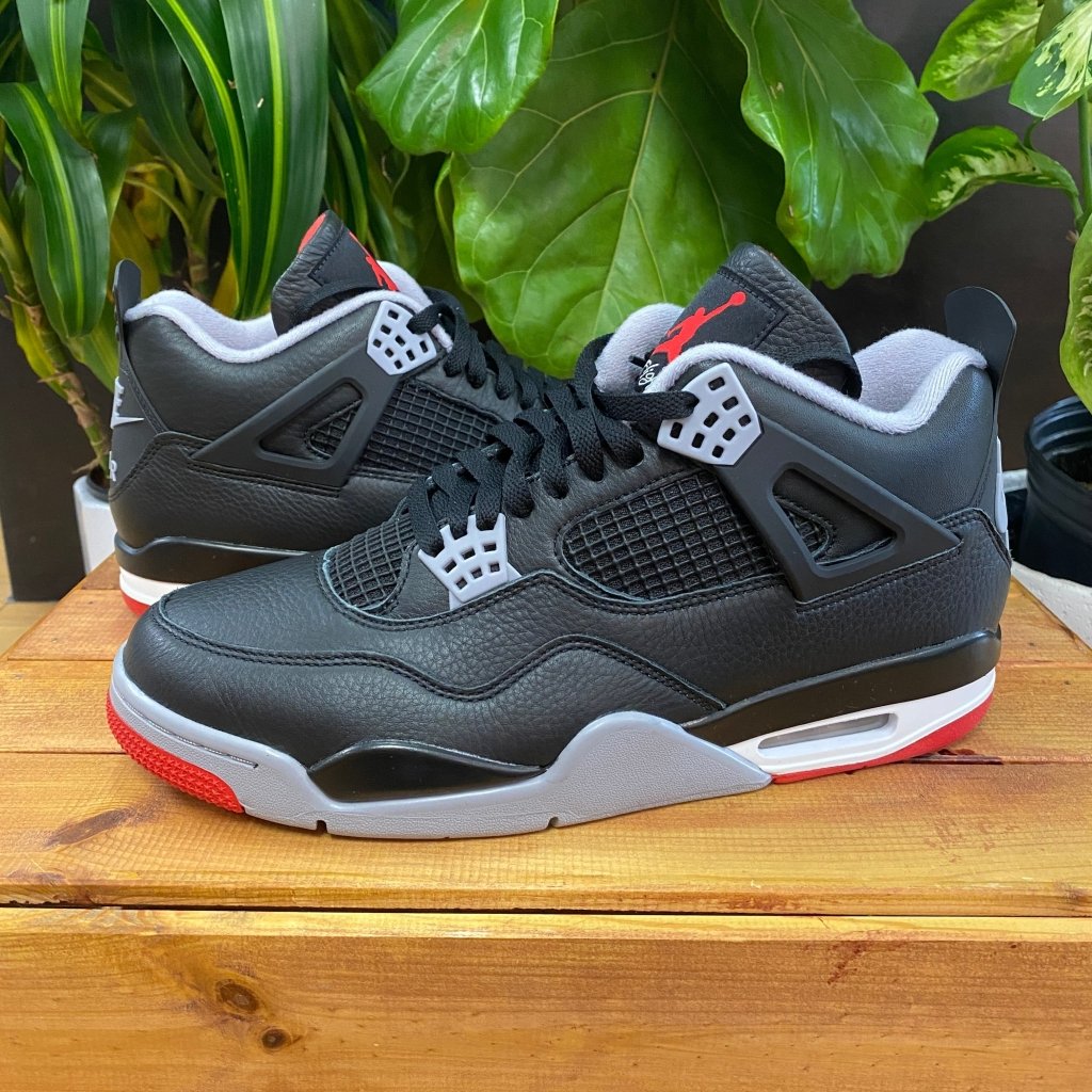 Jordan 4 bred Reimagined Mens 9.5 W11 Banana Stand