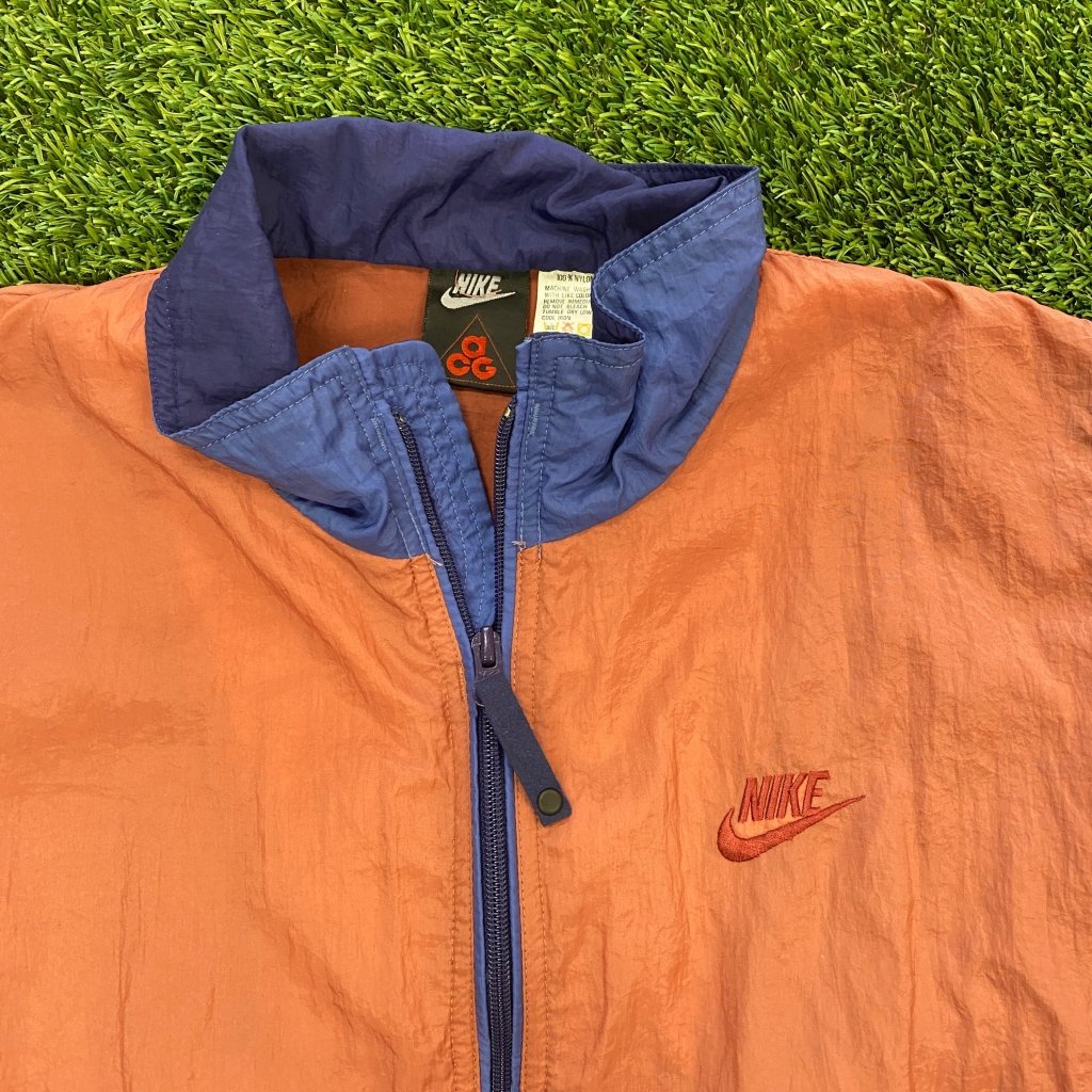 Nike Vintage ACG Windbreaker Purple and Rose M Banana Stand