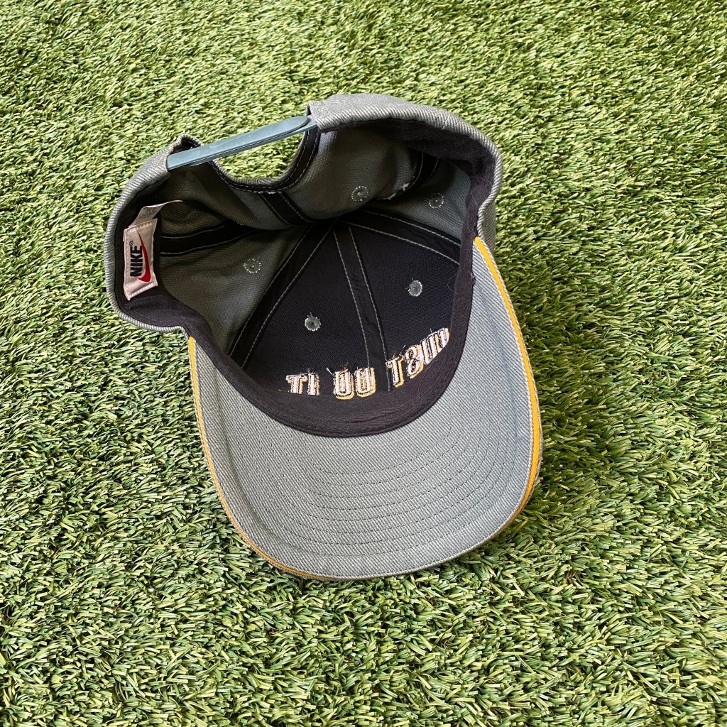 Nike Vintage Just Do It Hat - Banana Stand