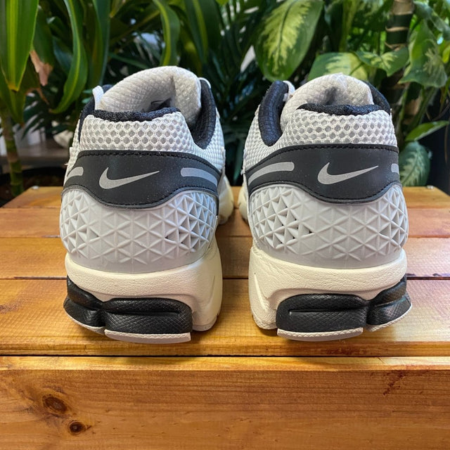 Nike Zoom Vomero 5, Mens 8, W9.5 - Banana Stand