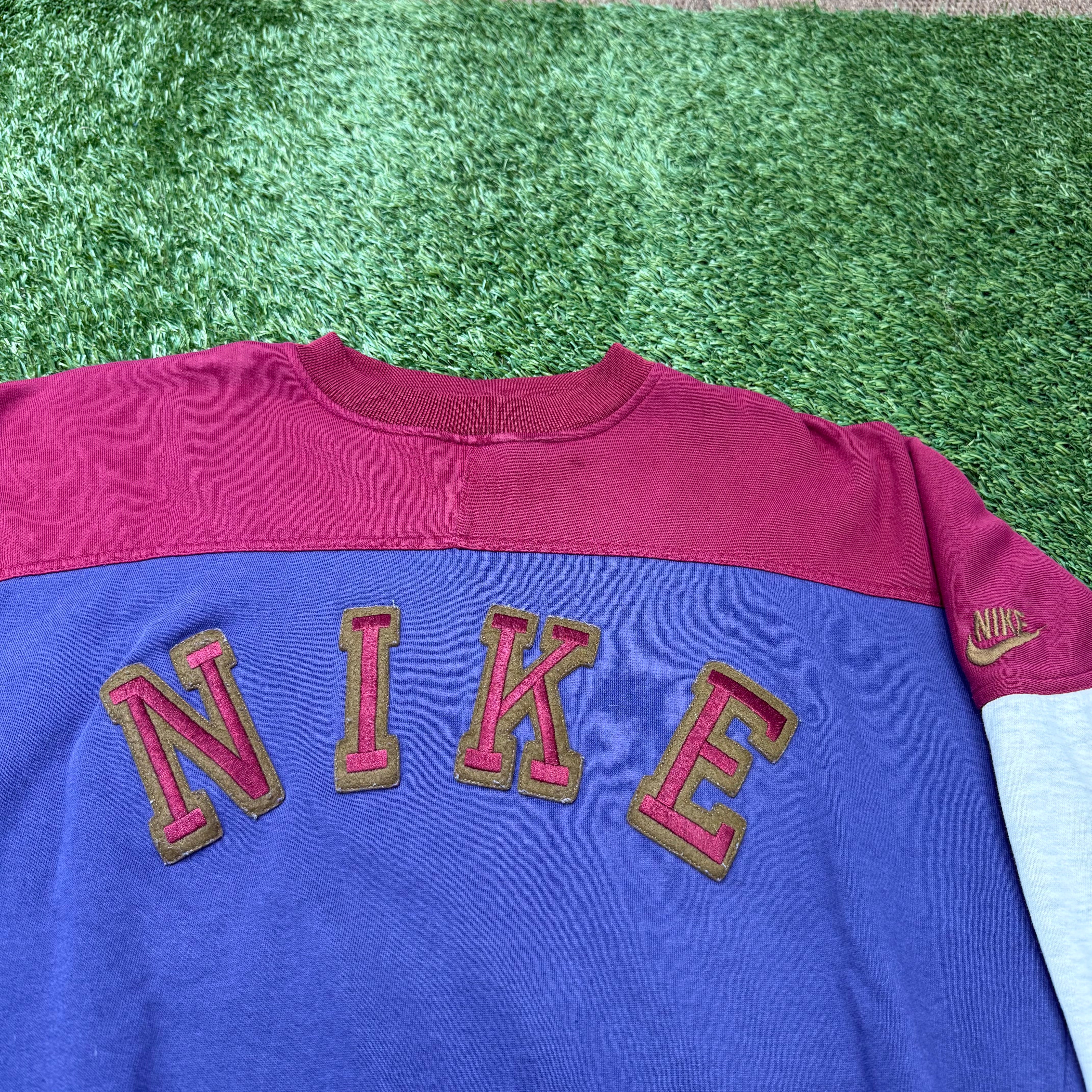 Nike Vintage Tri Colored Crewneck, L