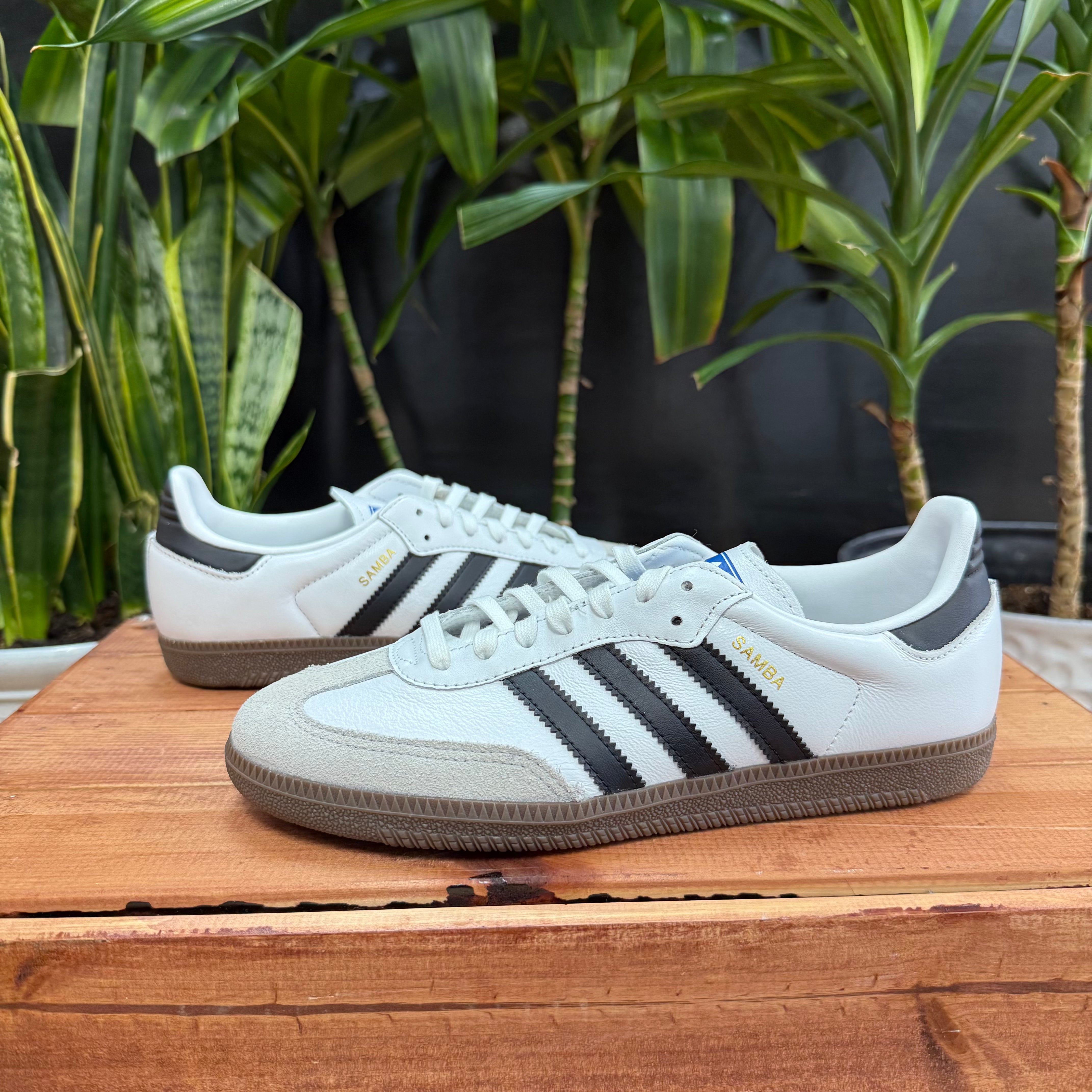 Adidas Samba OG Cloud White Core Black. Mens 5, W6.5