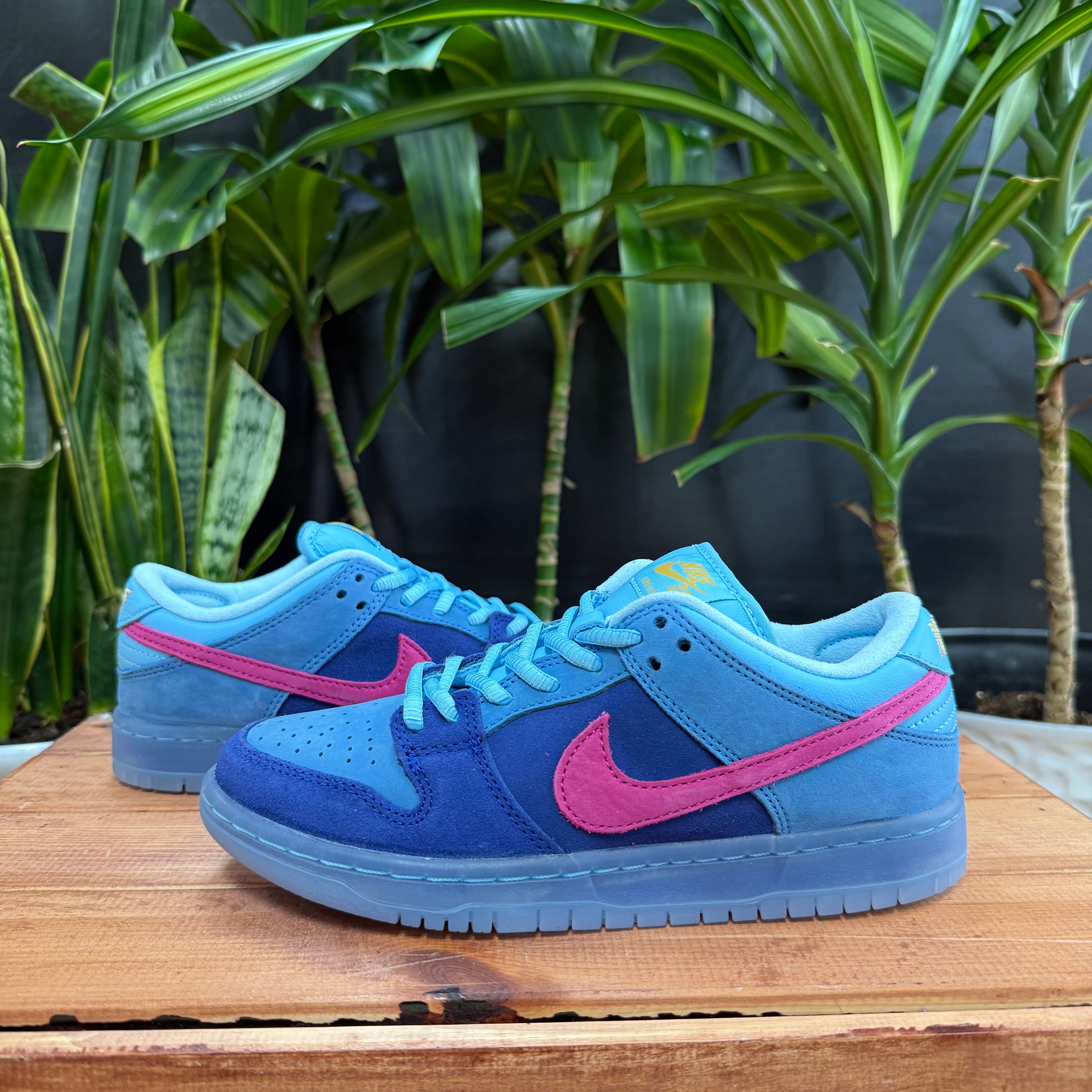 Nike Run The Jewels x Dunk Low SB, Mens 4.5, W6