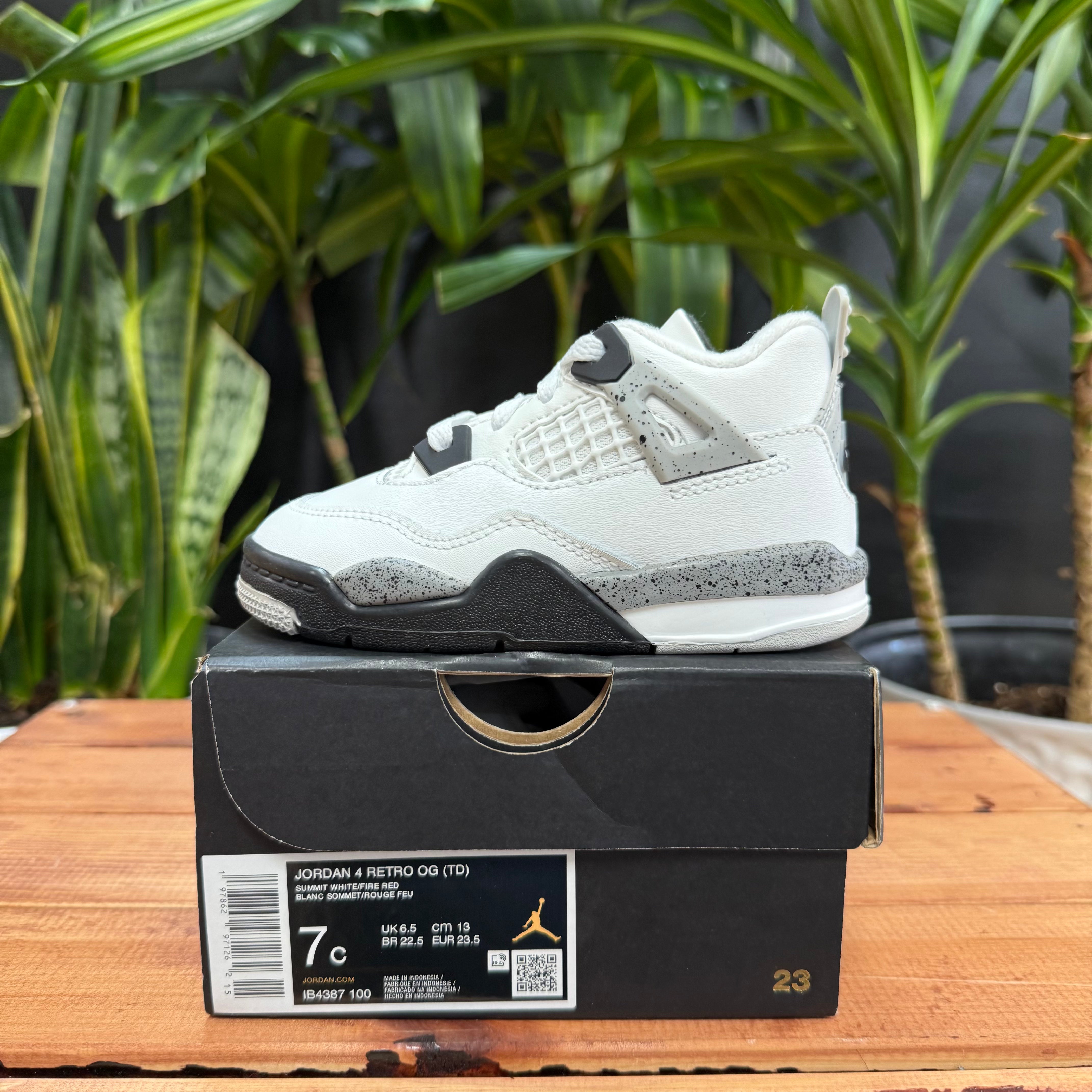 Jordan 4 Retro White Cement, 7C