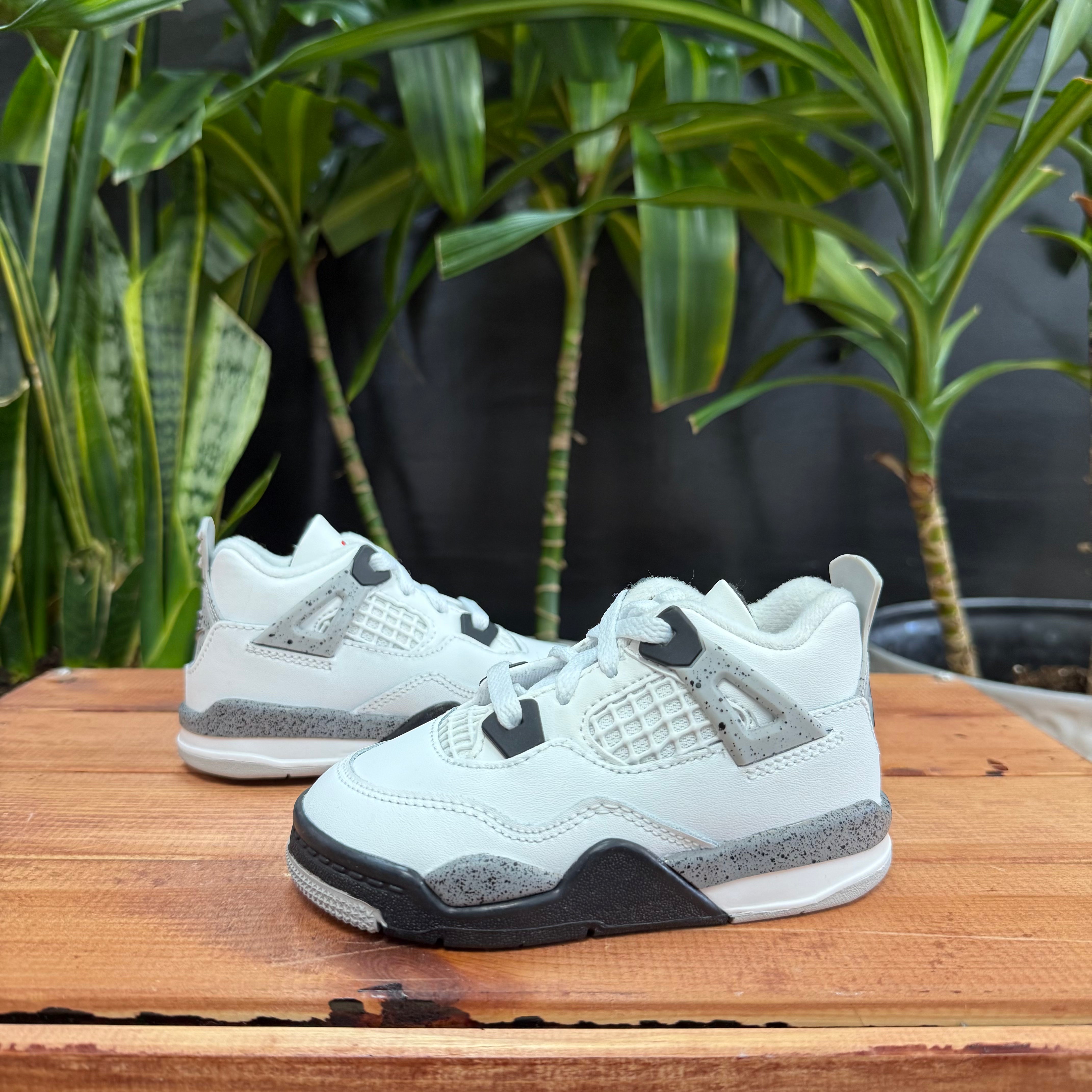 Jordan 4 Retro White Cement, 9C