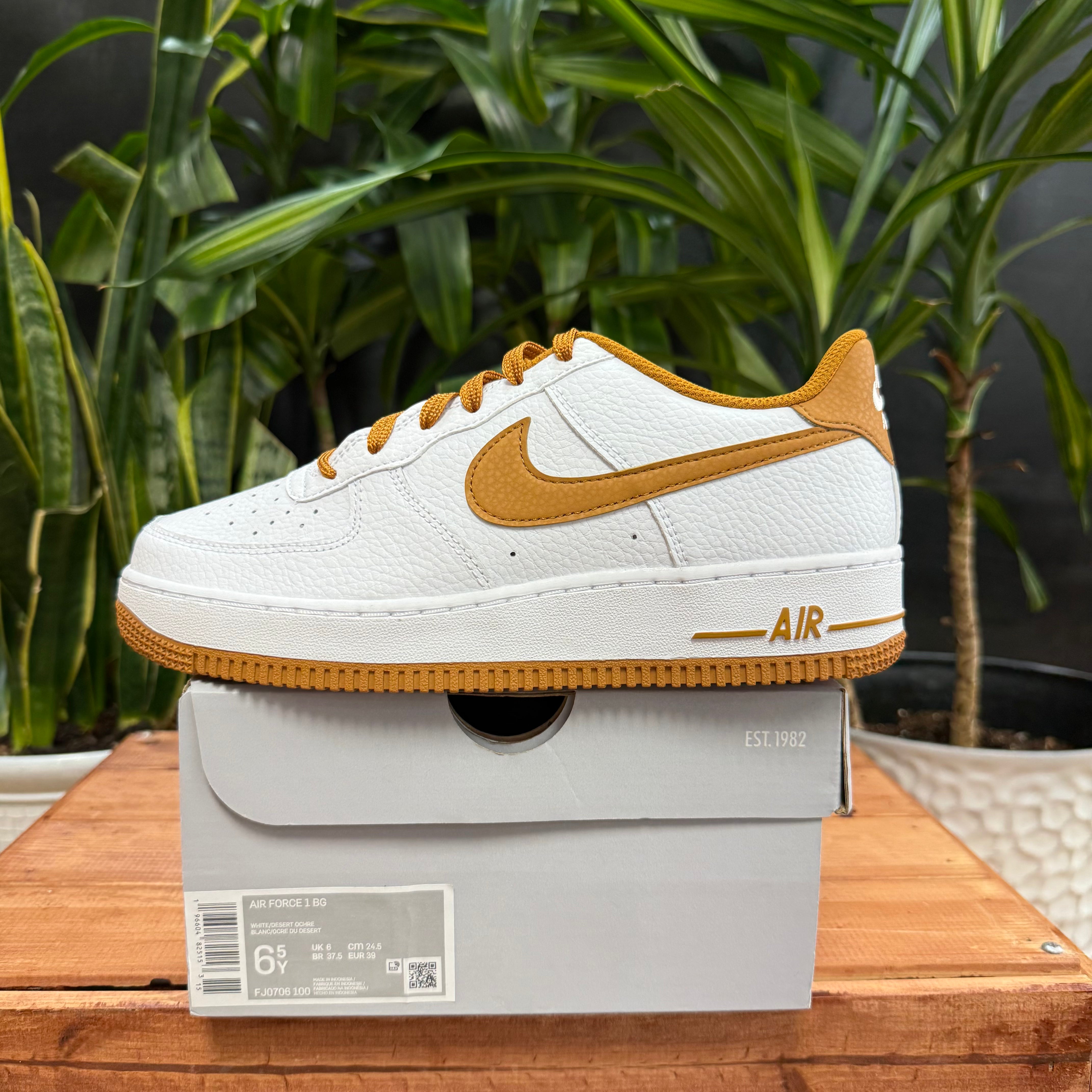 Nike Air Force 1 Low White Desert Ochre, Mens 6.5, W8