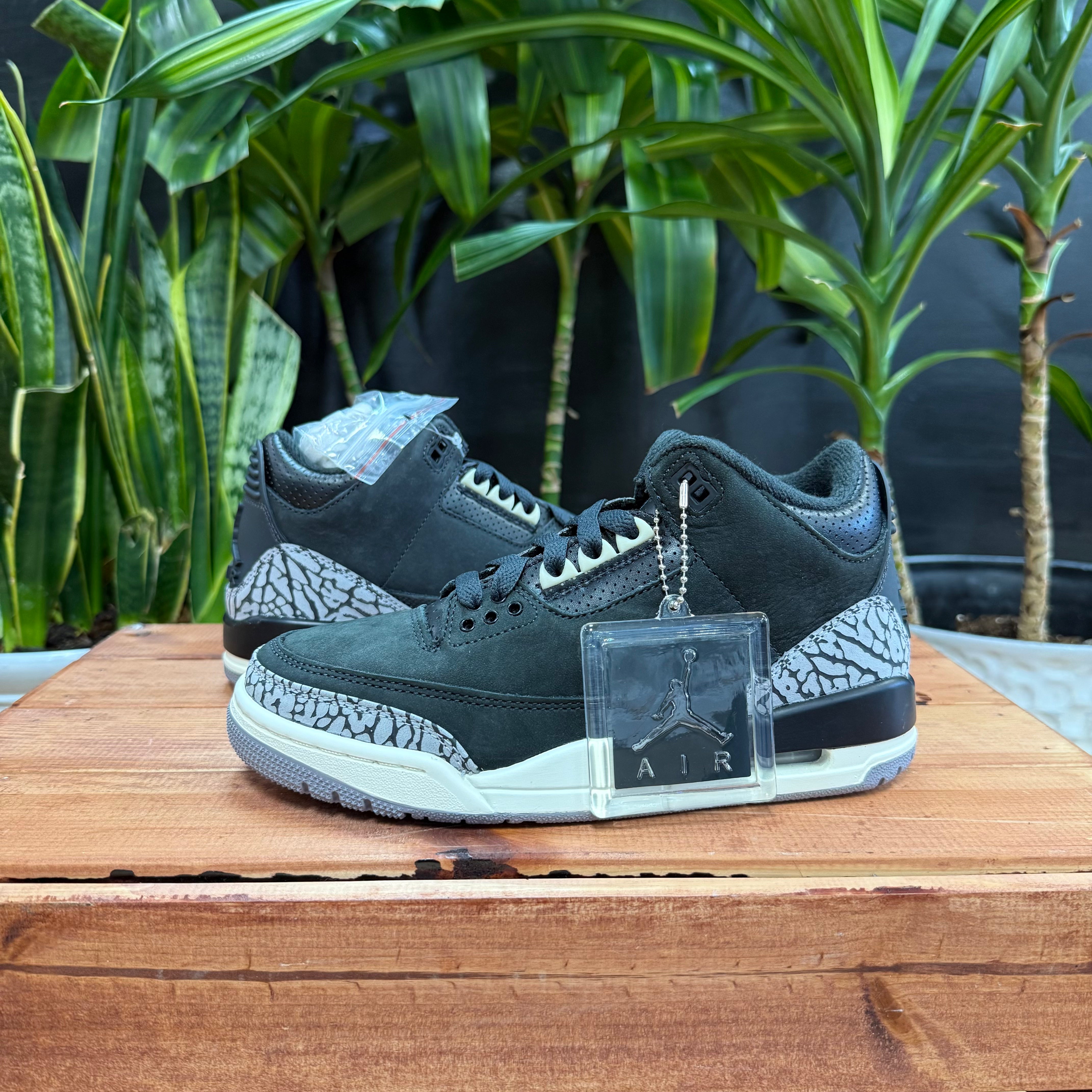 Nike Air Jordan 3 Retro Off Noir, Mens 4, W5.5