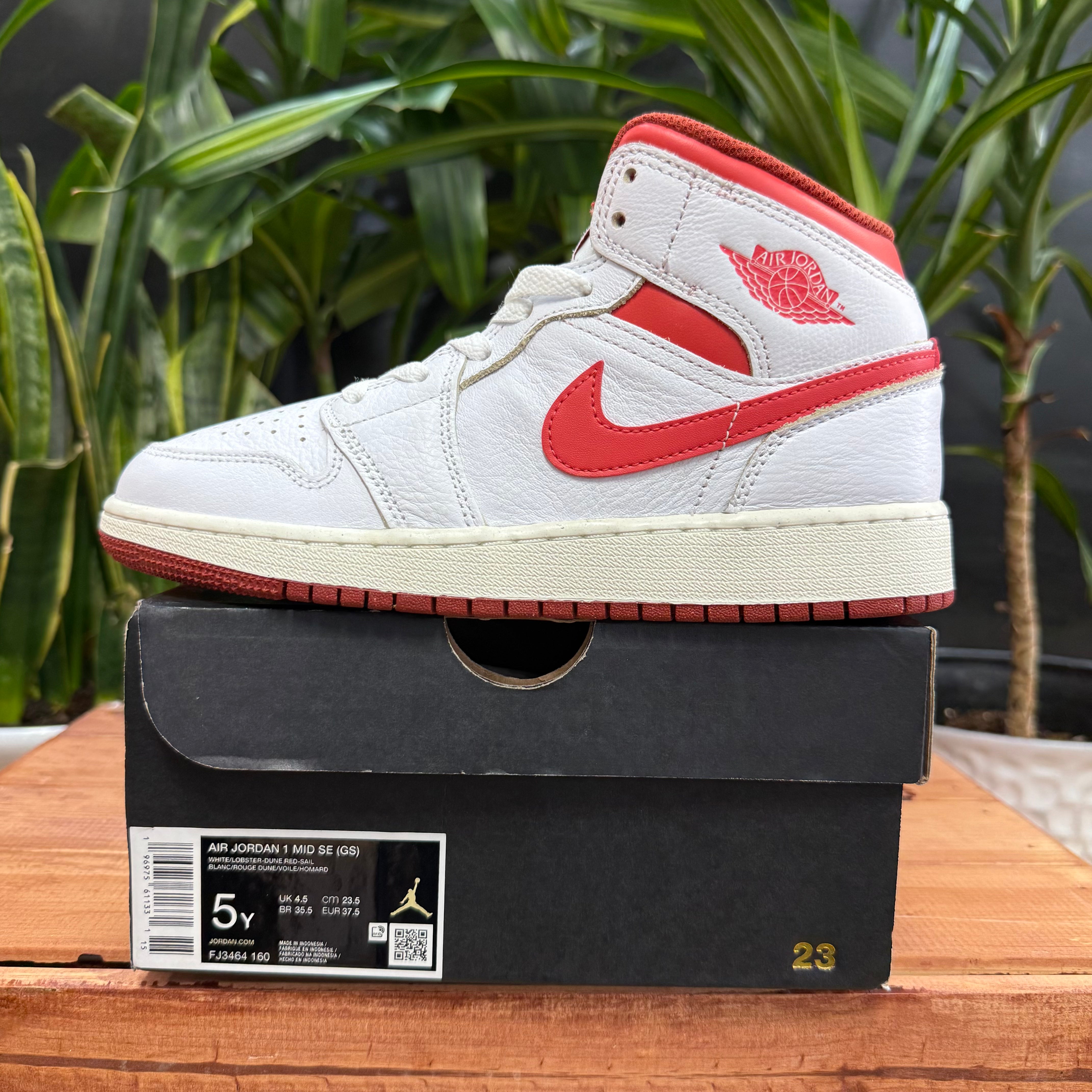 Nike Air Jordan 1 Mid SE GS 'White Dune Red', Mens 5, W6.5