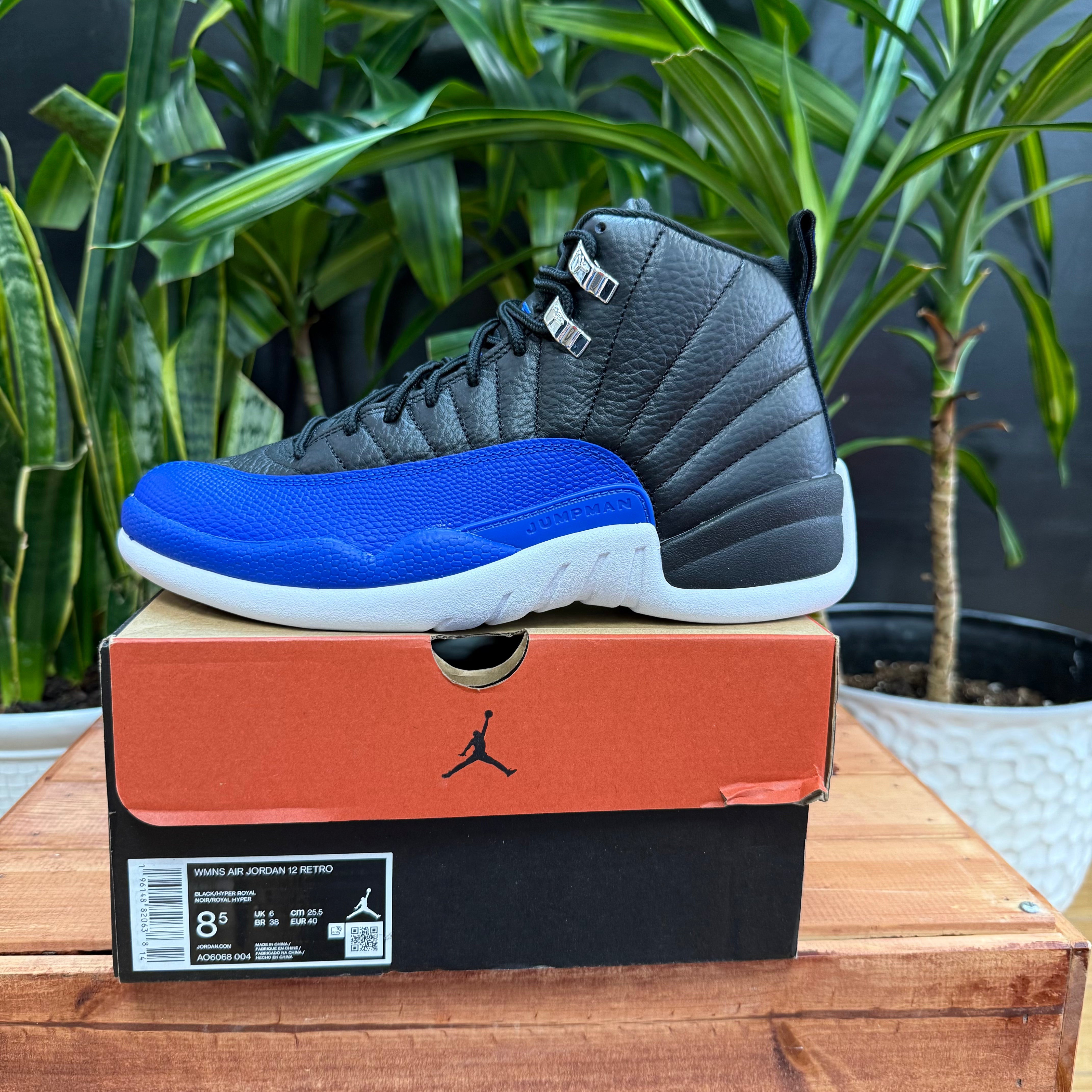 Jordan 12 Retro Black Hyper Royal, Mens 7, W8.5