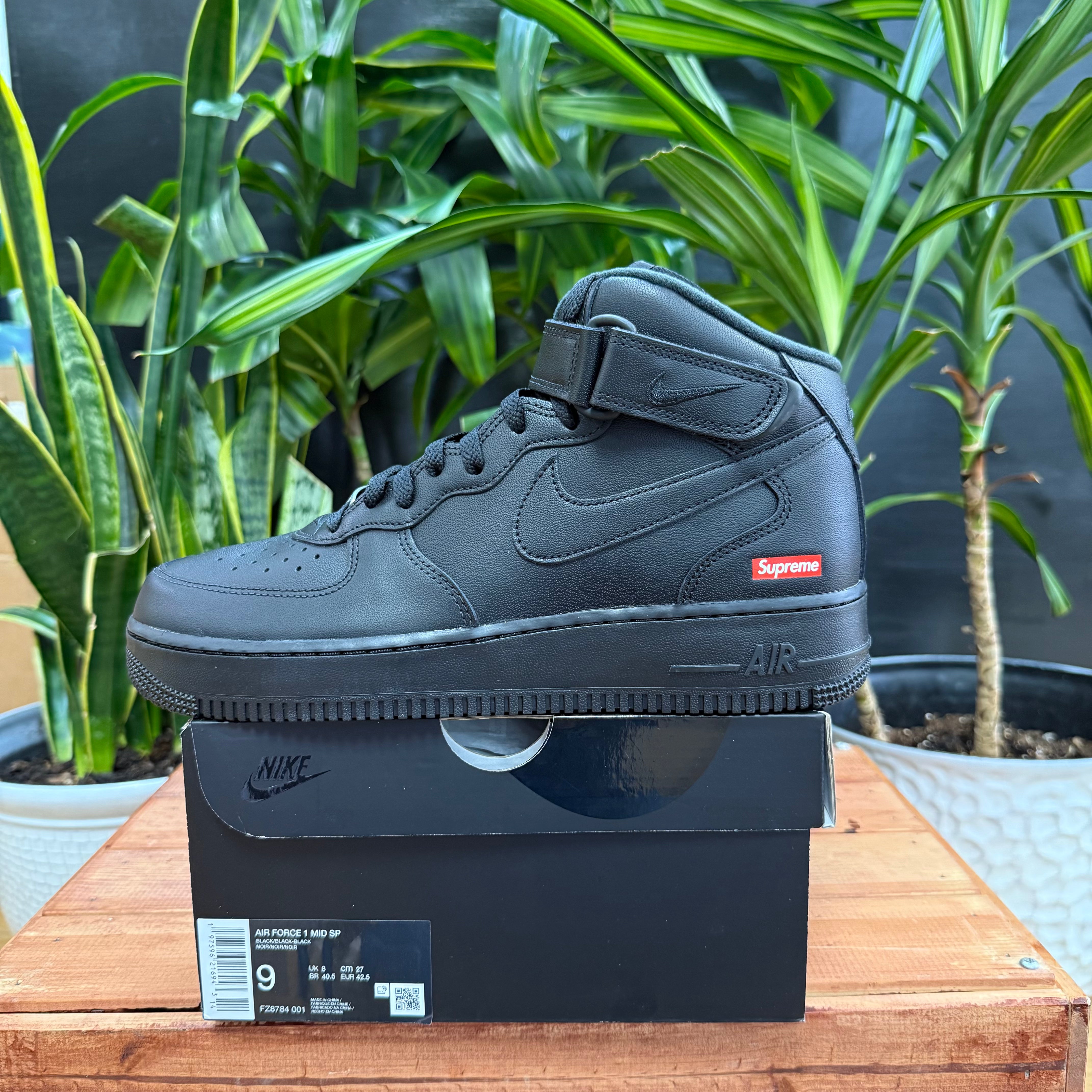 Nike Air Force 1 Mid x Supreme Black Mens 9, W10.5