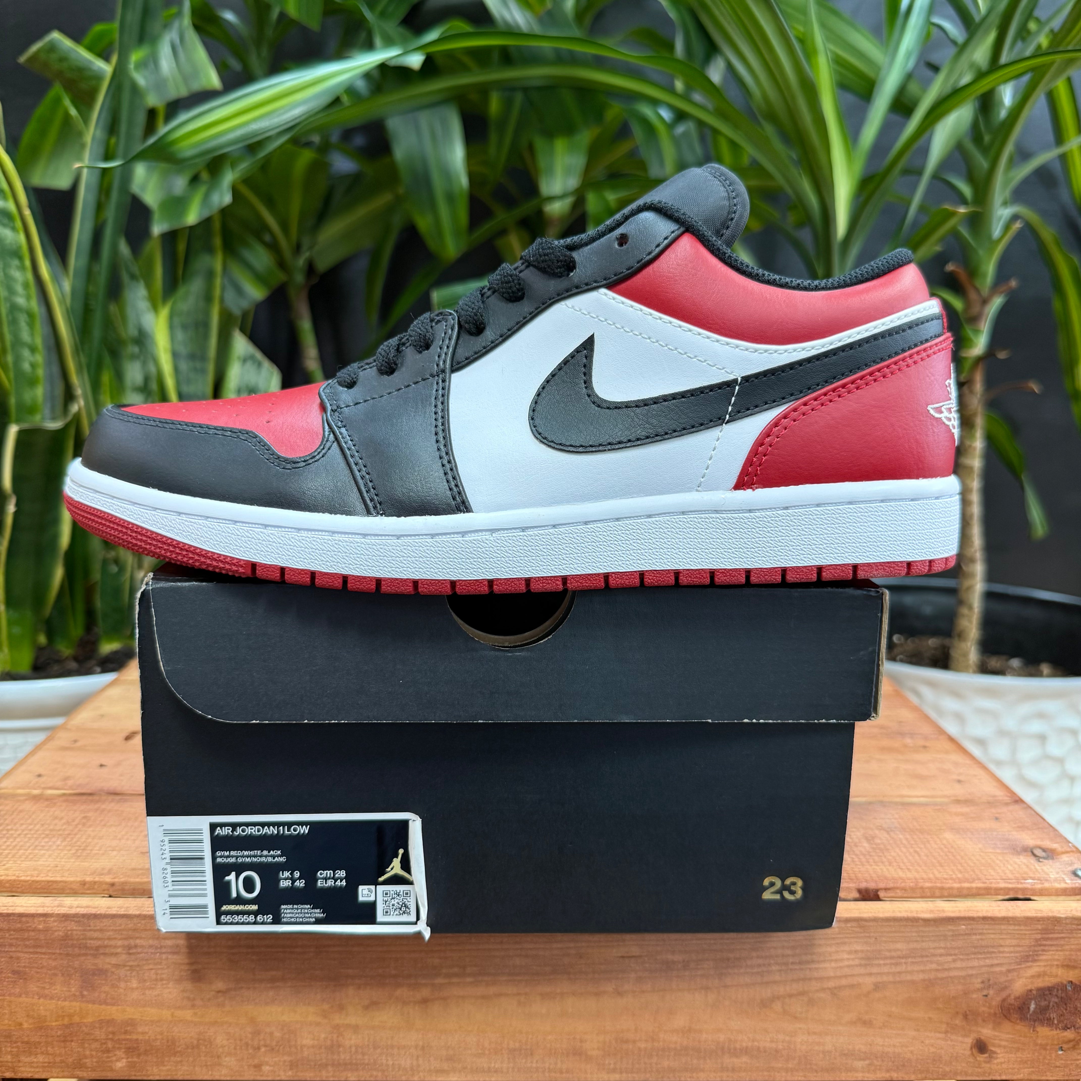 Jordan 1 Low Bred Toe, Mens 10.5, W12