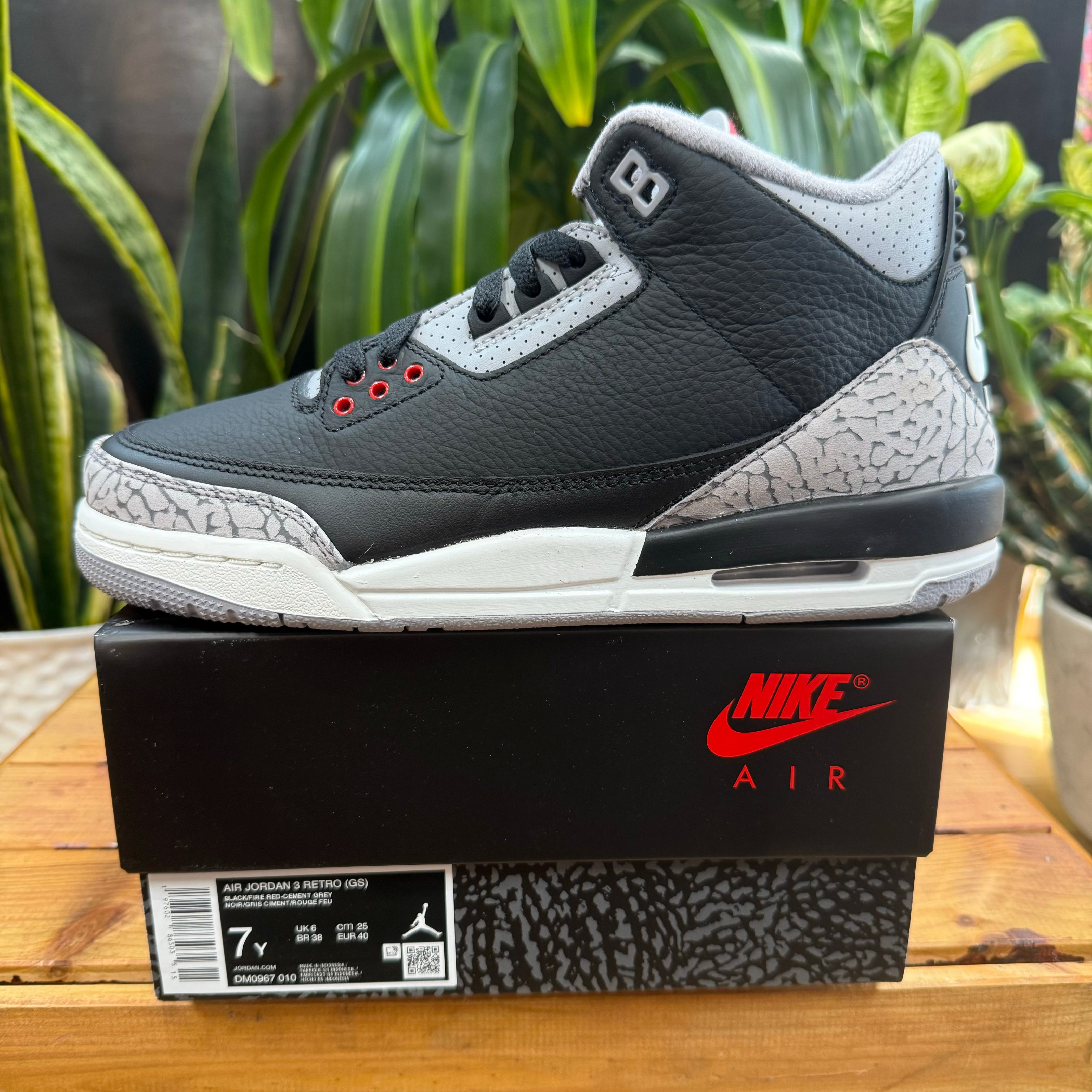 Jordan 3 Retro 'Black Cement', Mens 7, Womens 8.5