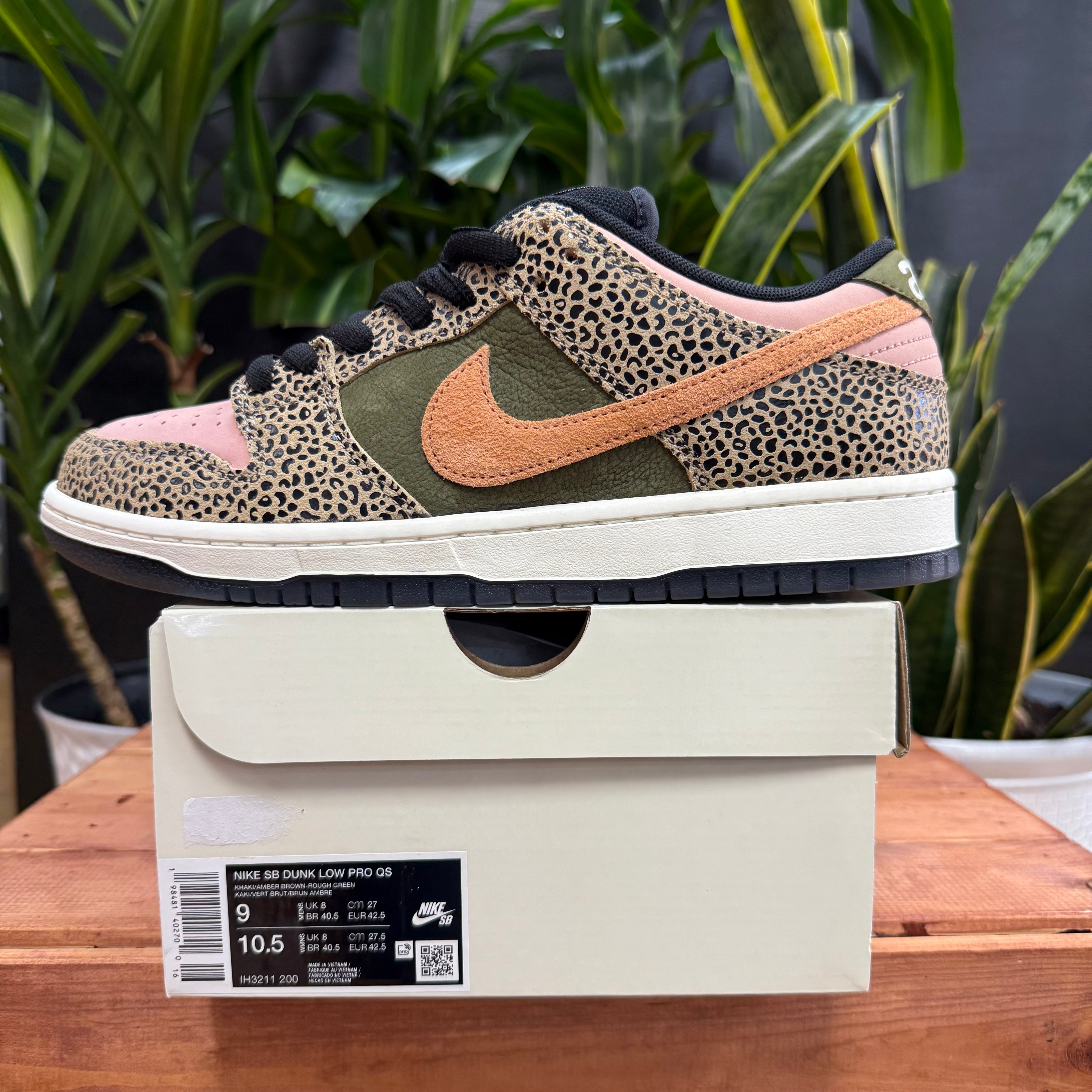 Nike SB Dunk Low Pro x Arts-Rec Skateshop, Mens 9, W10.5