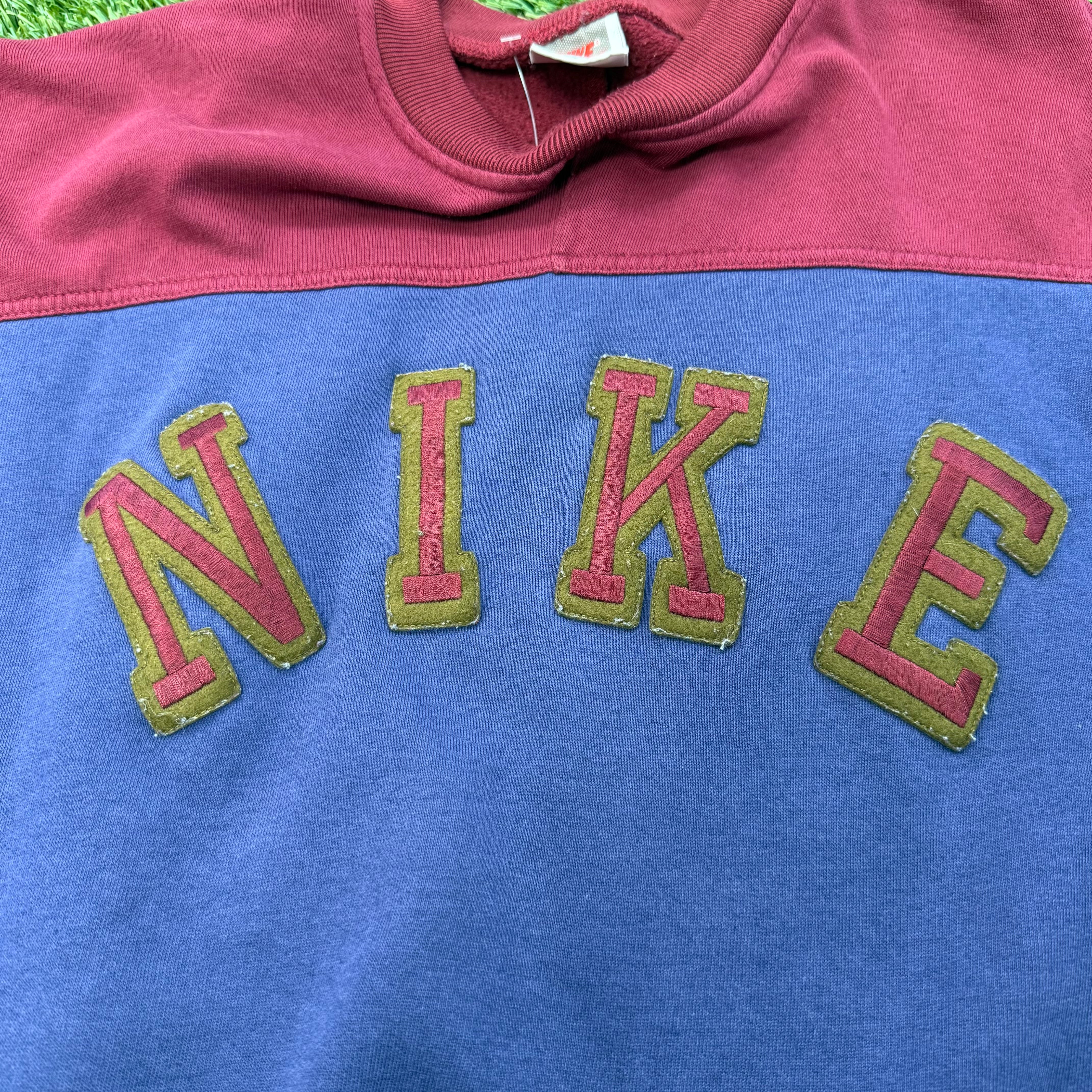 Nike Vintage Tri Colored Crewneck, M