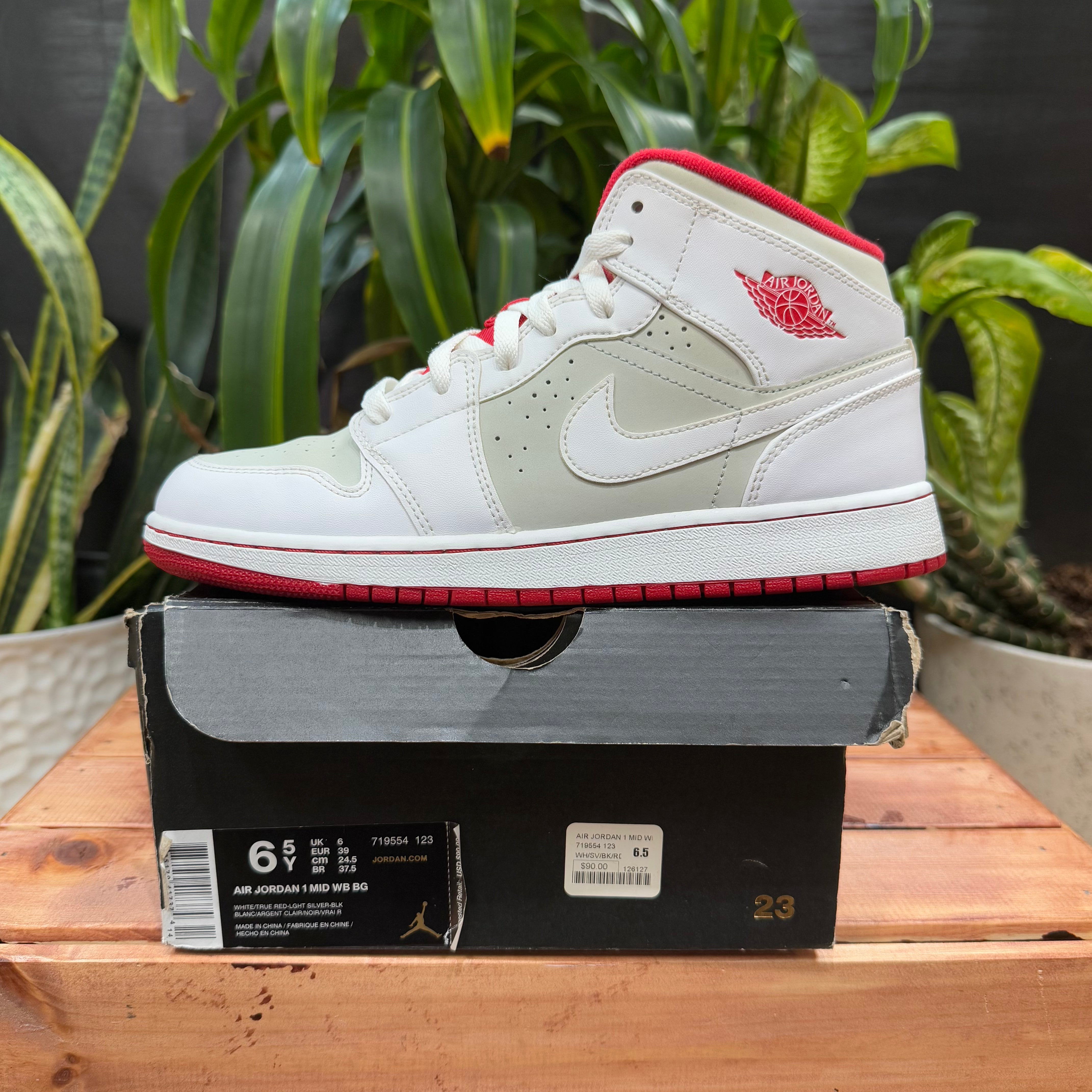 Jordan 1 Retro Hare Jordan, Mens 6.5, W8