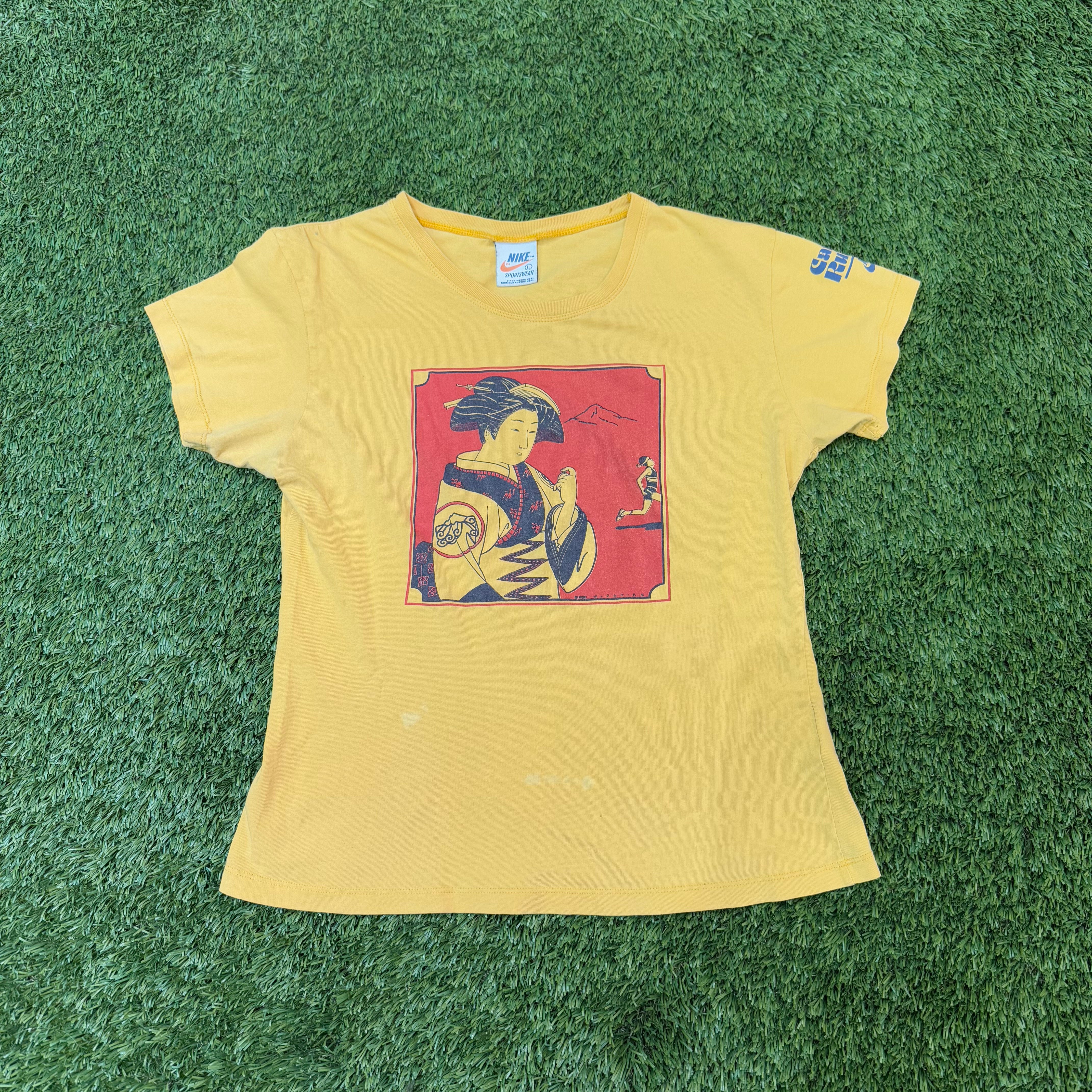 Nike Vintage Cascade Run Off Geisha Shirt, L