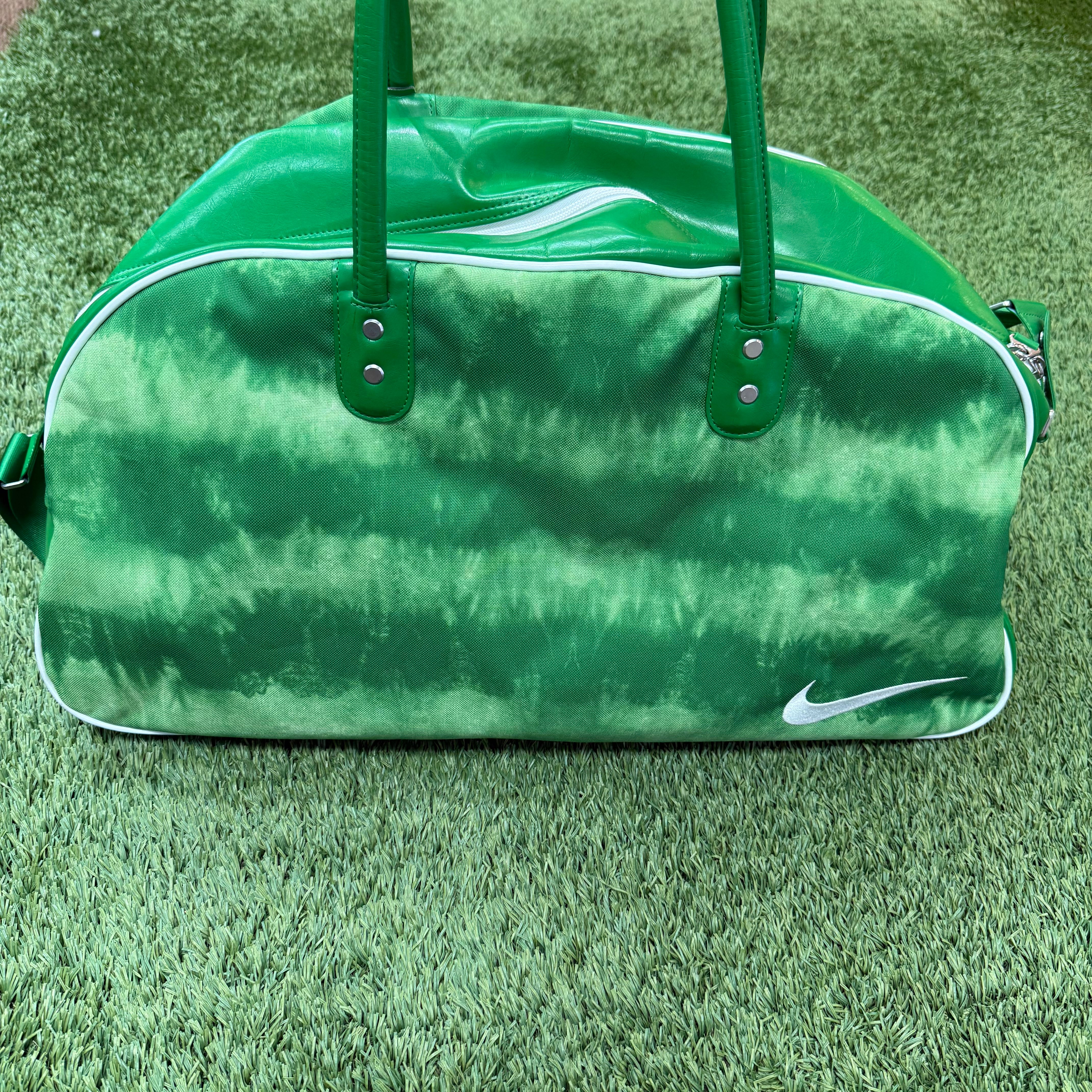 Nike Vintage Green Gym Bag