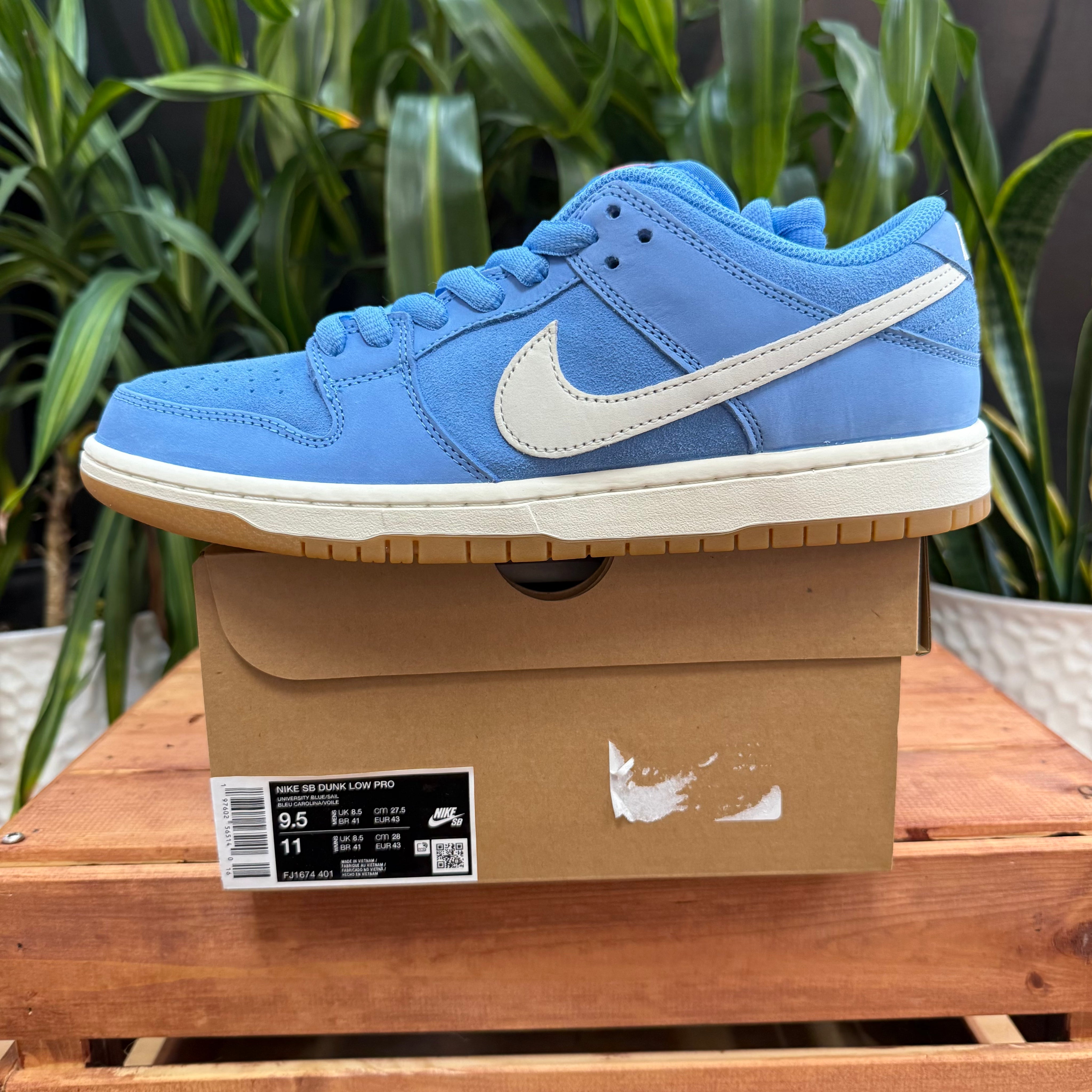 Nike SB Dunk Low Pro 'University Blue Gum', Mens 9.5, W11