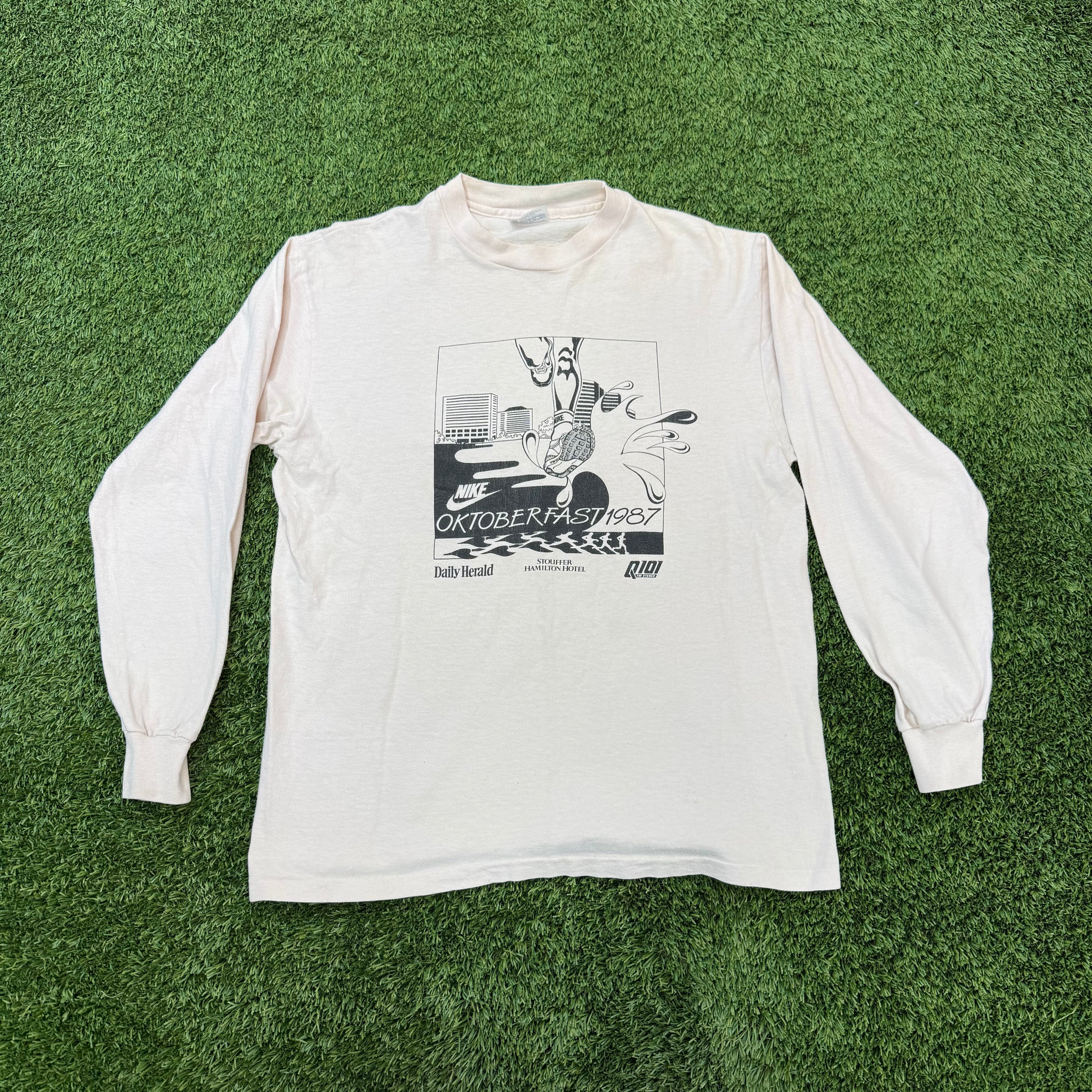 Nike Vintage Oktoberfast 1987 Race Long Sleeve T-Shirt, M