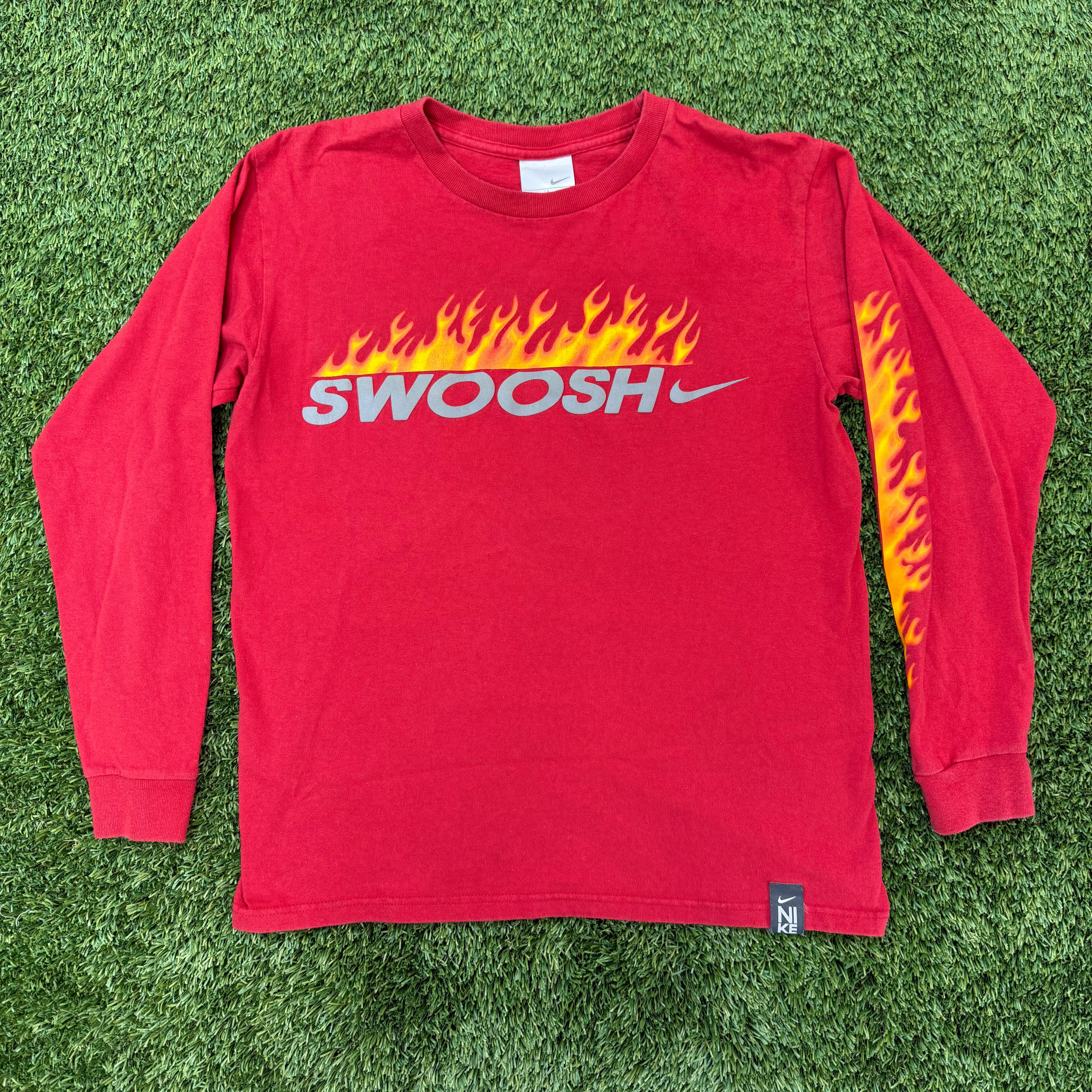 Nike Vintage Red Flames Long Sleeve, M