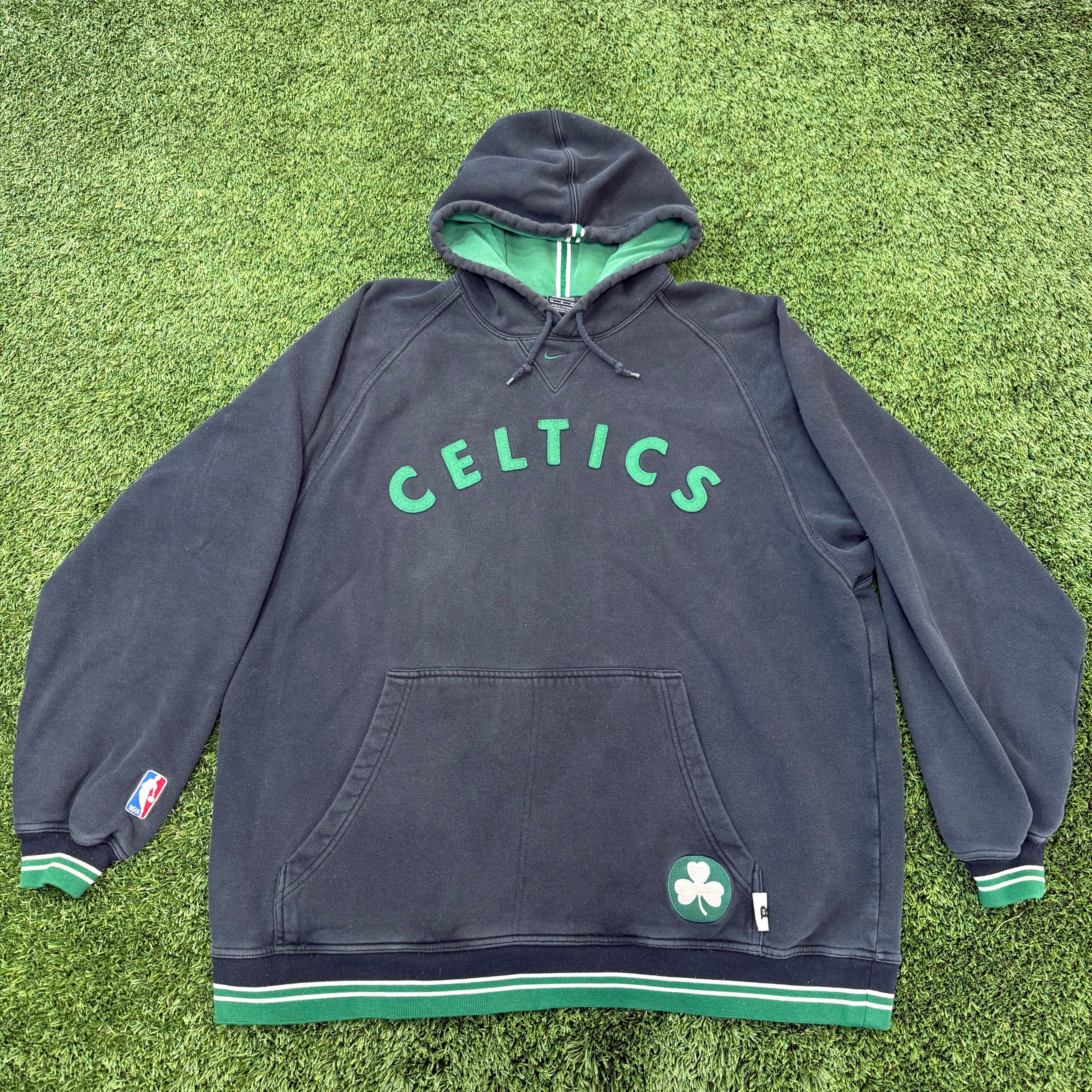Nike Vintage Celtics Center Swoosh Hoodie, XL