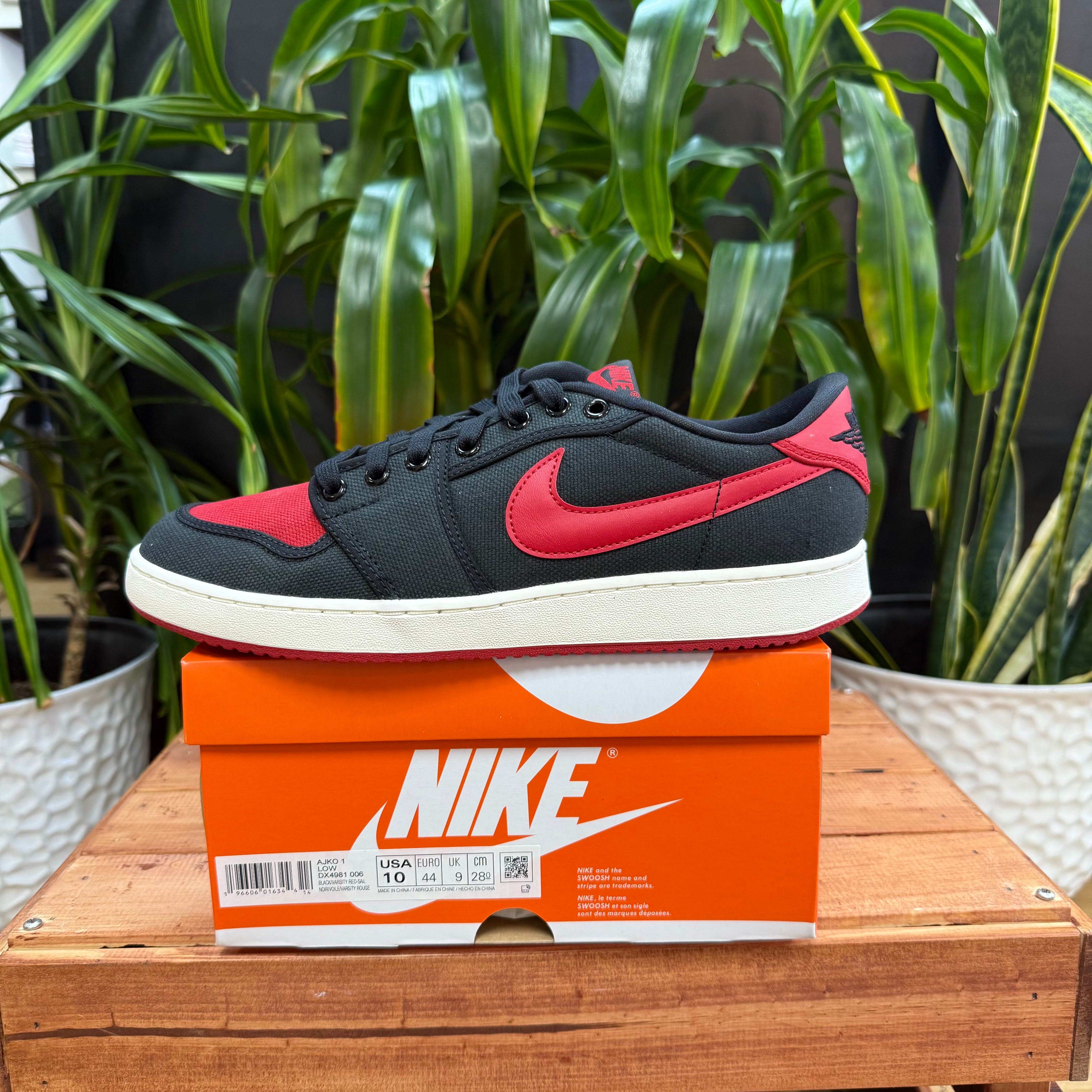 Nike Air Jordan 1 Retro AJKO Low "Bred", Mens 10, W11.5