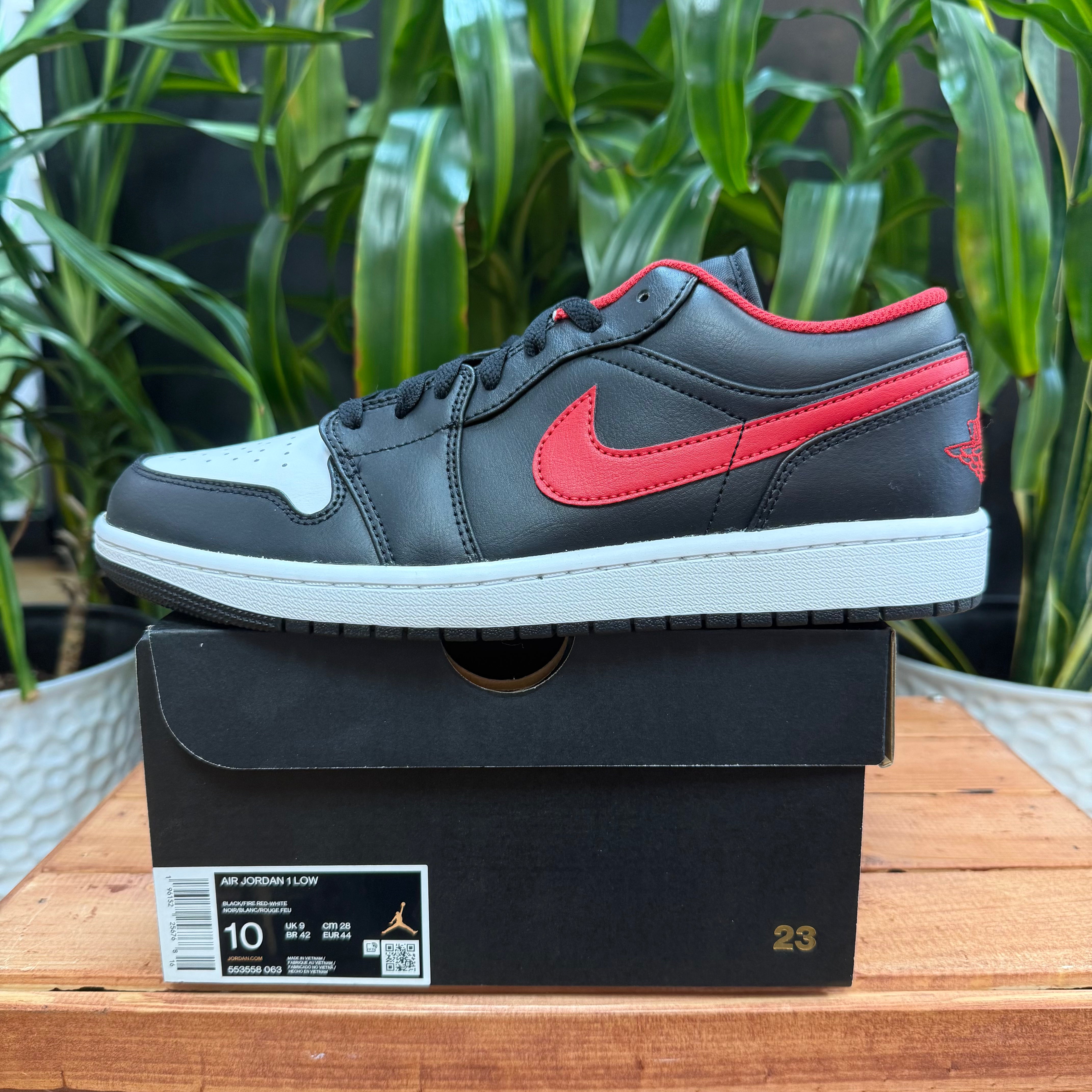 Nike Jordan 1 Low White Toe, Mens 10, W11.5