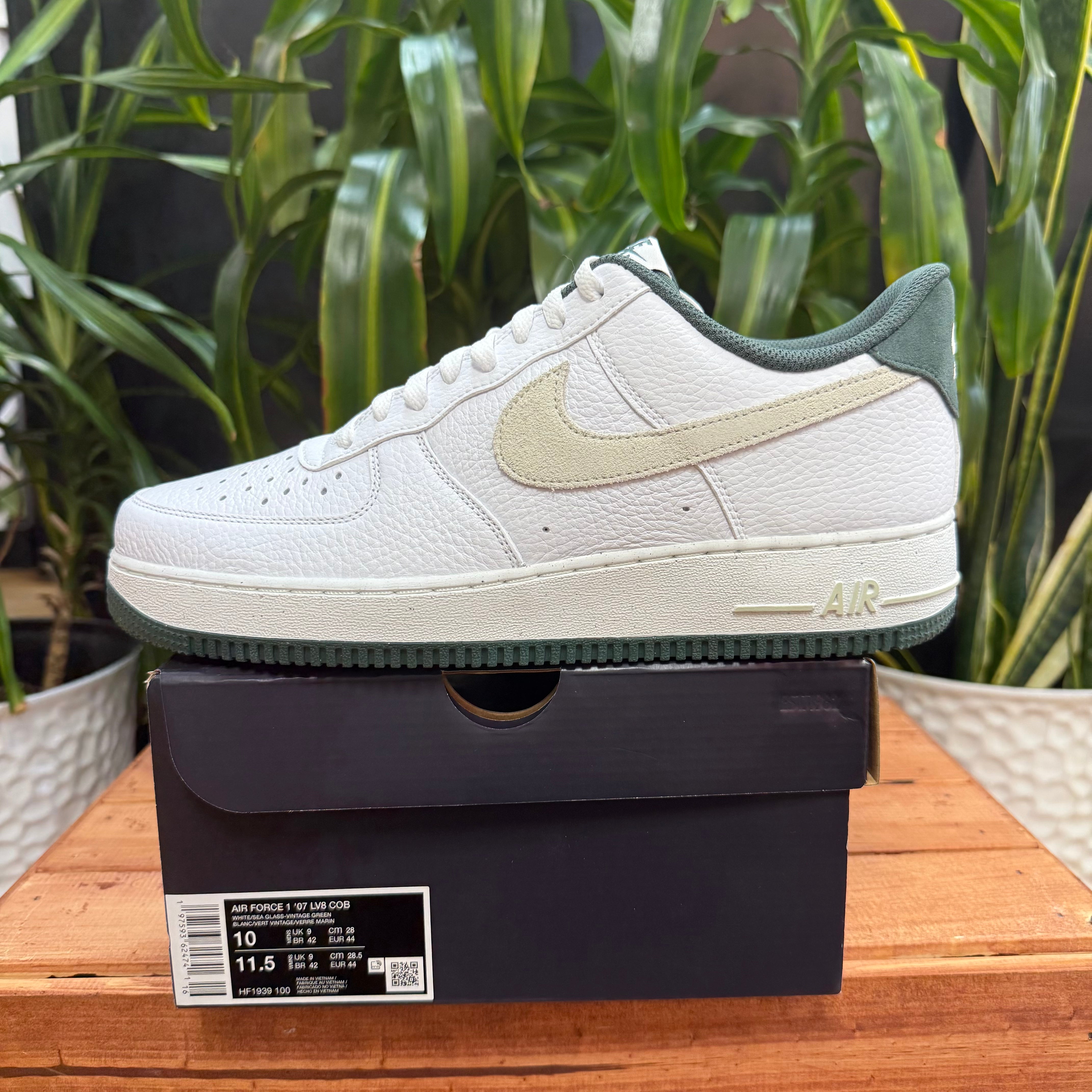 Nike Air Force 1 Low '07 LV8 Vintage Green, Mens 10, W11.5