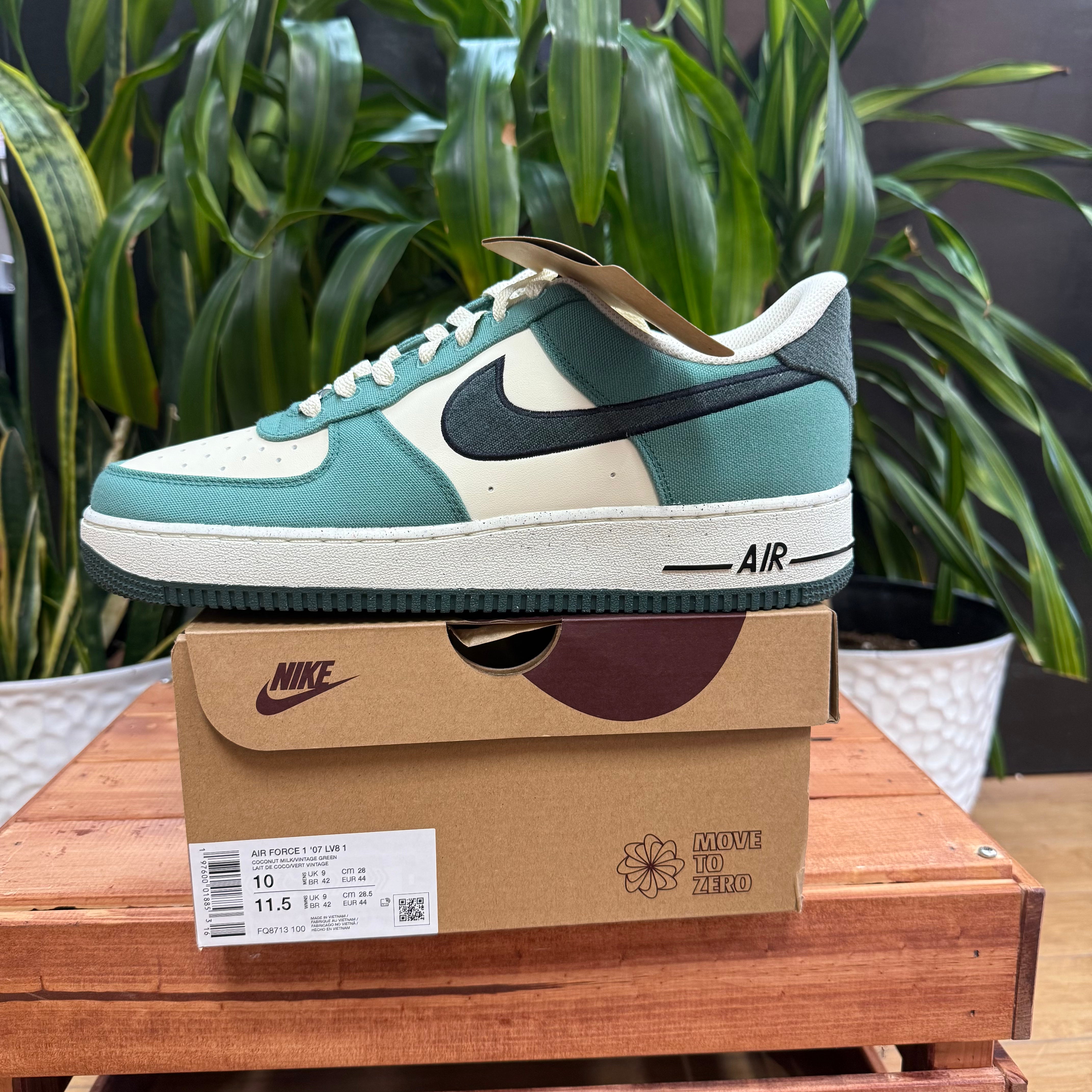 Nike Air Force 1 07 LV8 1 Notebook Doodle Pack Vintage Green, Mens 10