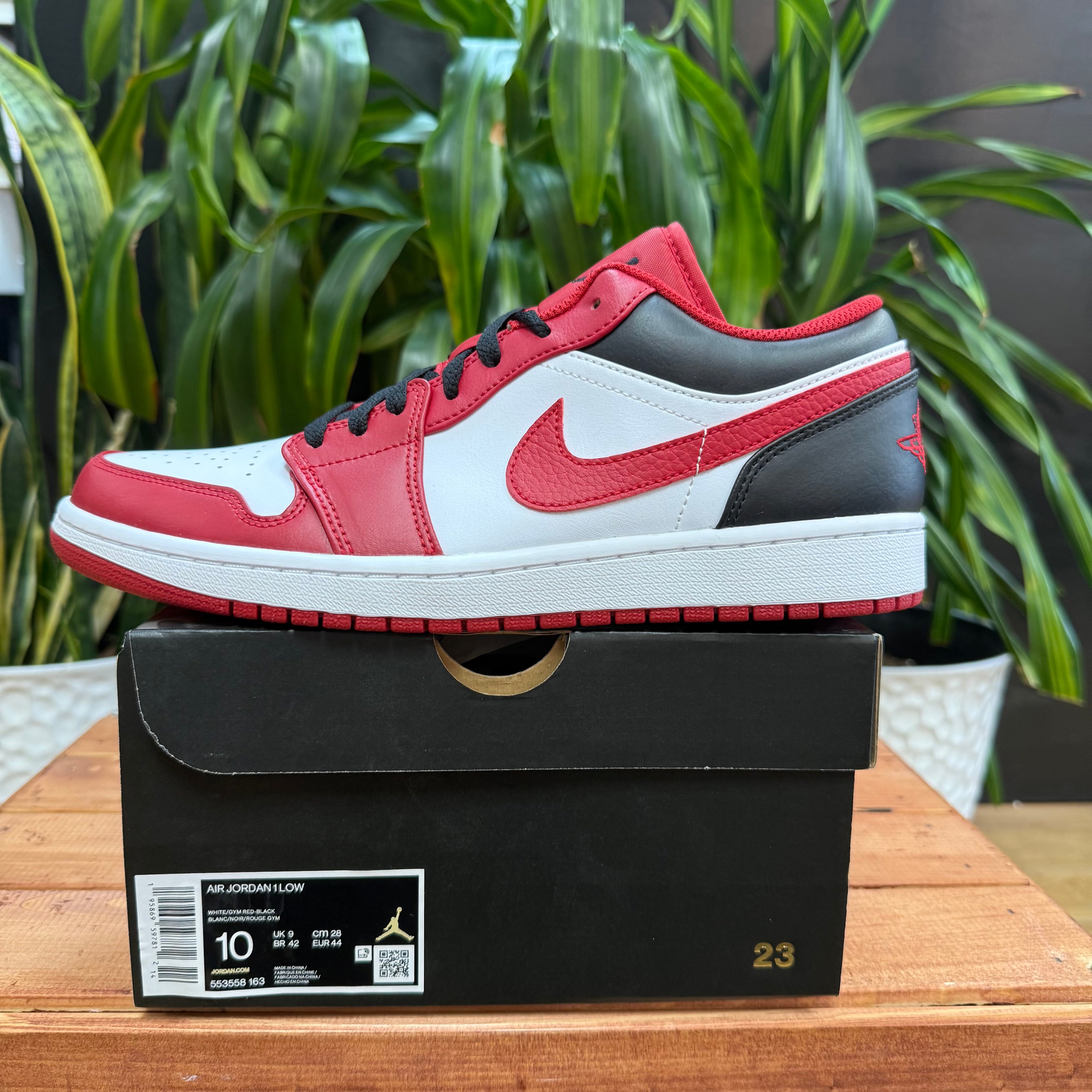 Nike Air Jordan 1 Low 'Reverse Black Toe', Mens 10, W11.5