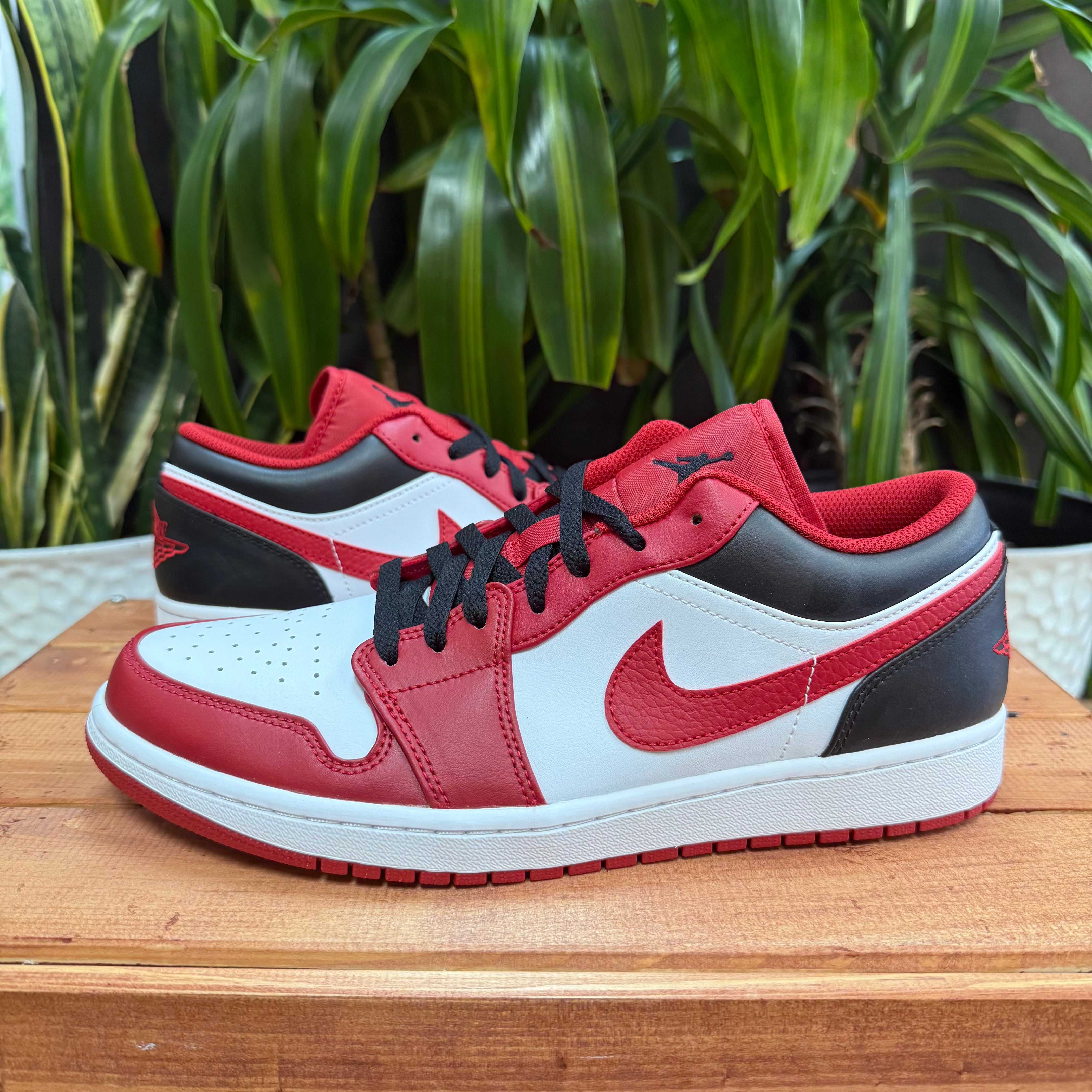 Nike Air Jordan 1 Low 'Reverse Black Toe', Mens 10, W11.5