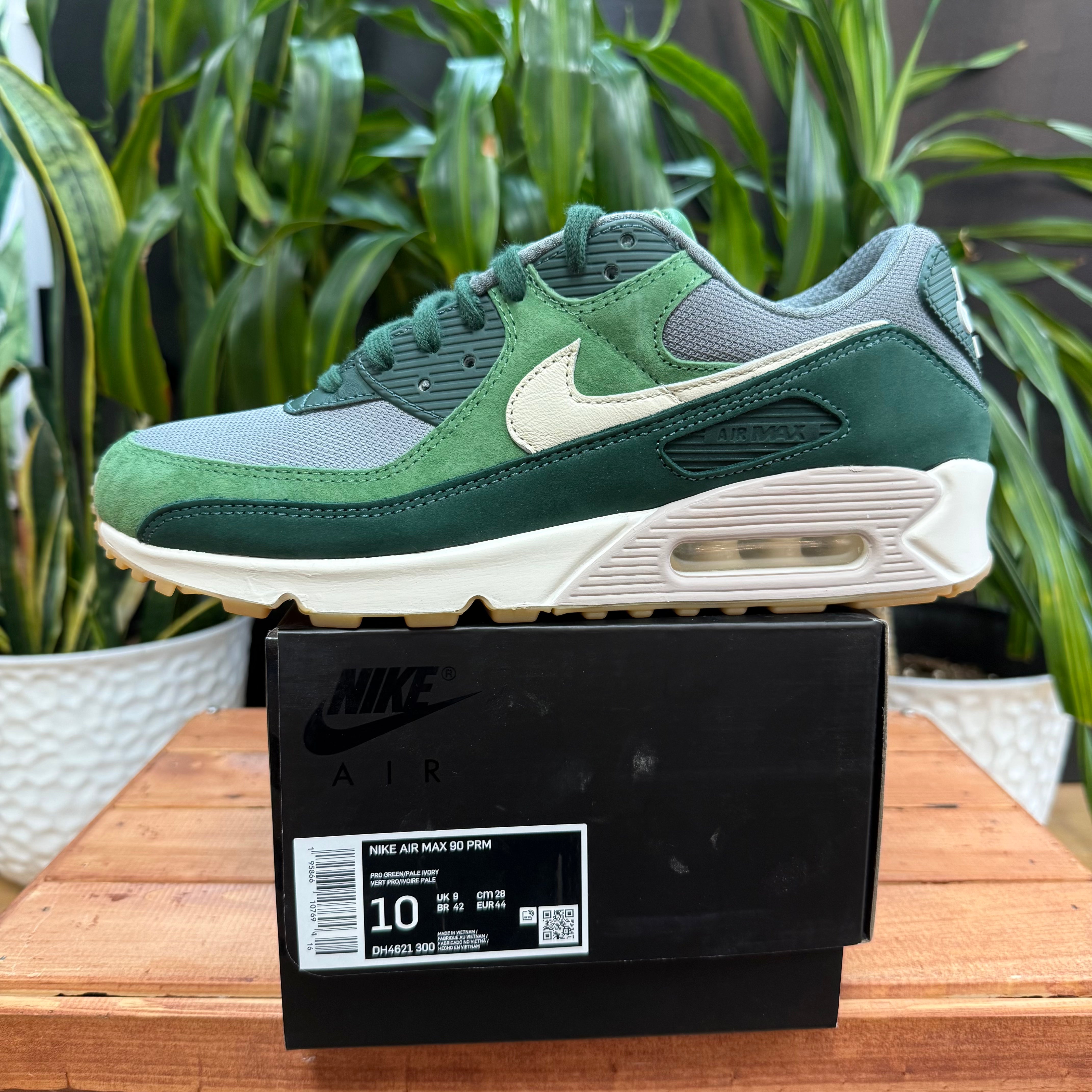 Nike Air Max 90 PRM Pro Green Pale Ivory, Mens 10, W11.5