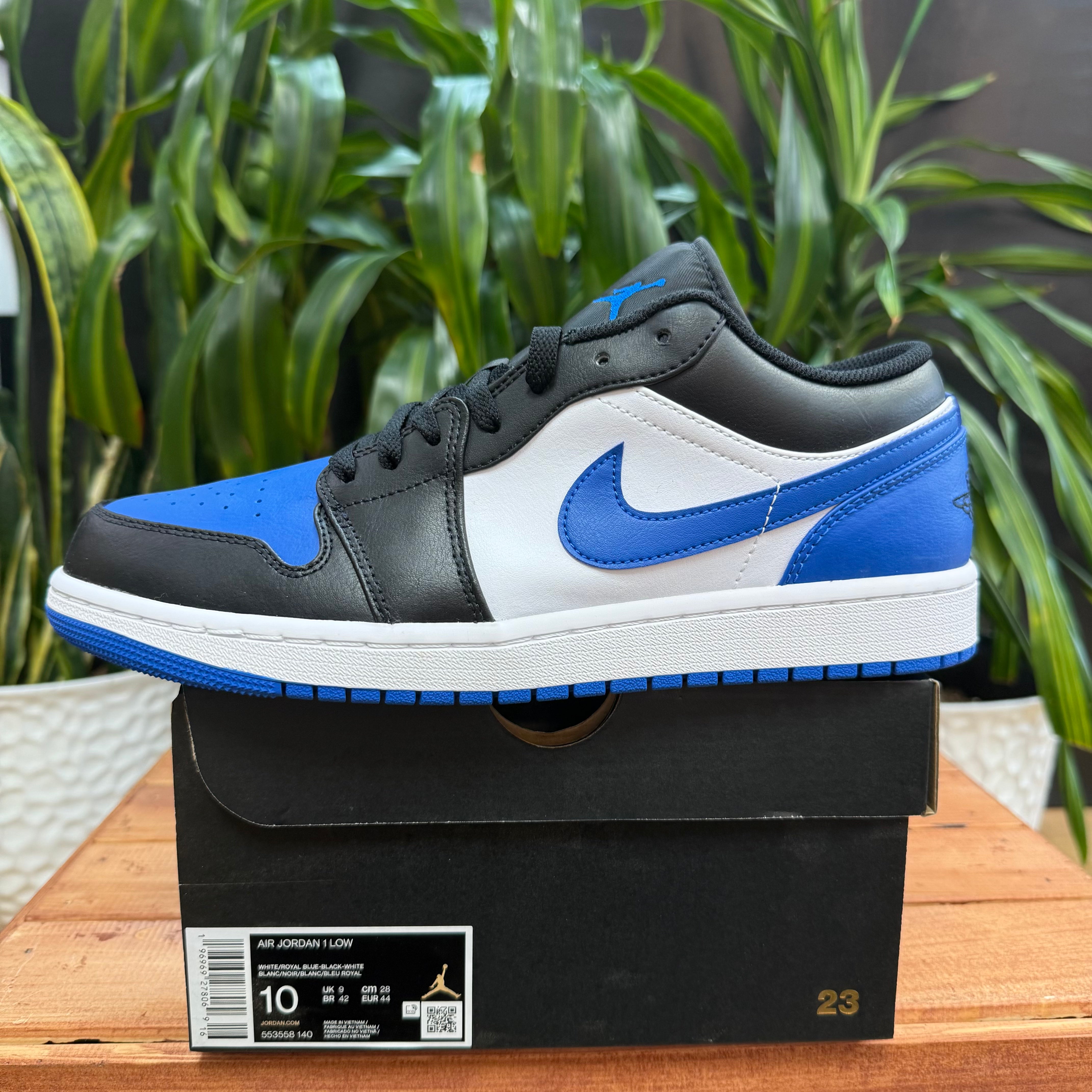 Jordan 1 Low Alternate Royal Toe, Mens 10, W11.5