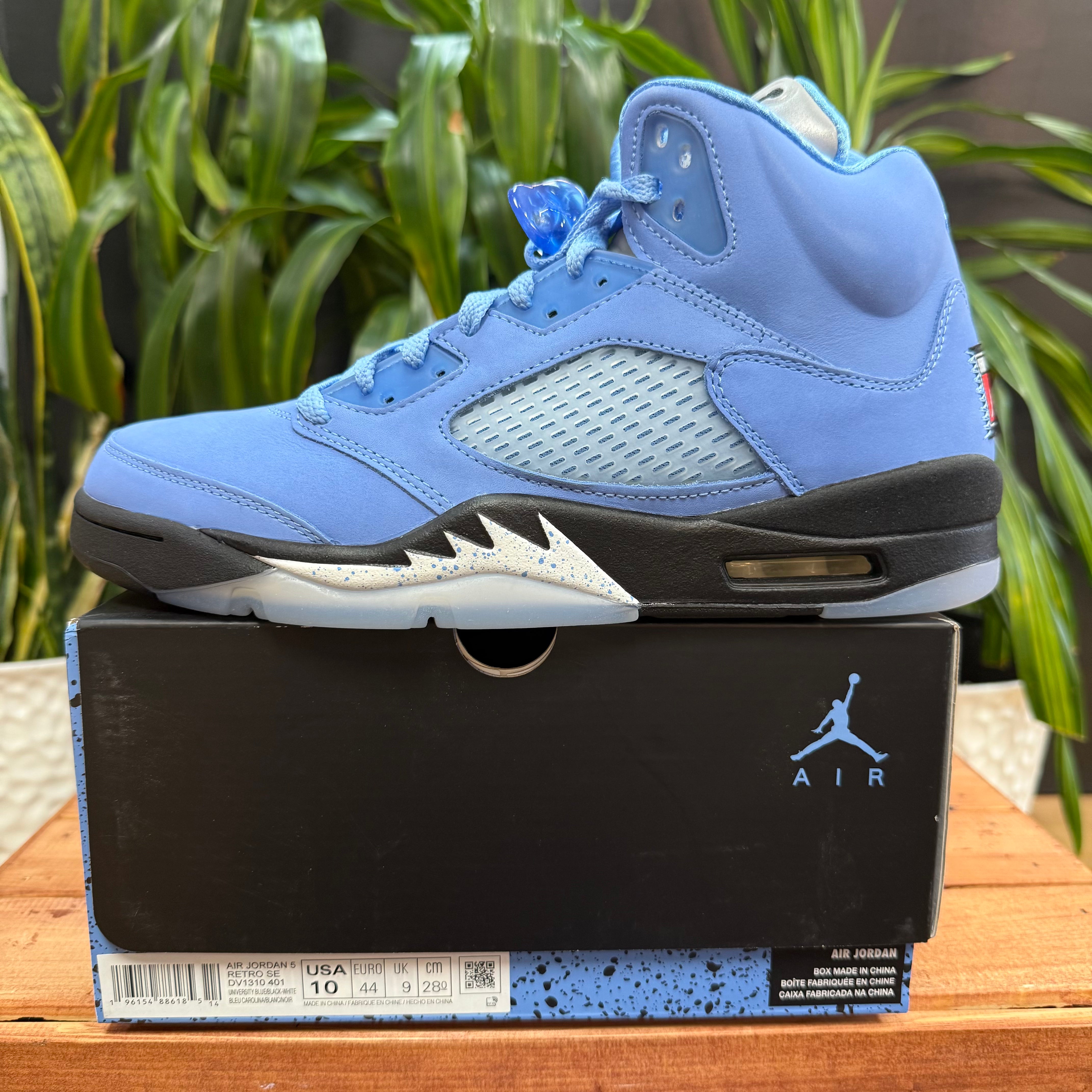 Nike Air Jordan 5 Retro SE "UNC, Mens 10, W11.5