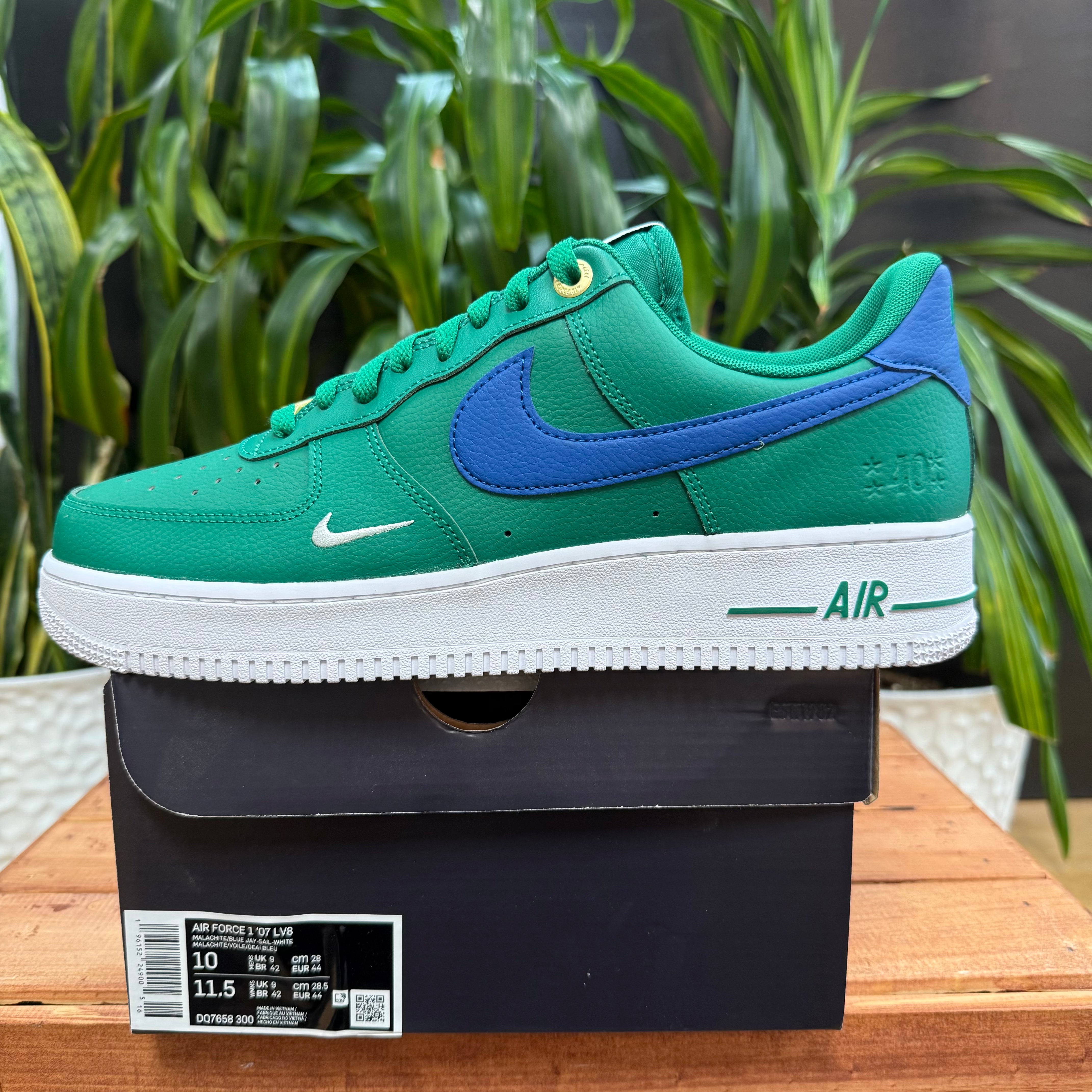 Nike Air Force 1 '07 LV8 '40th Anniversary - Malachite', Mens 10, W11.5