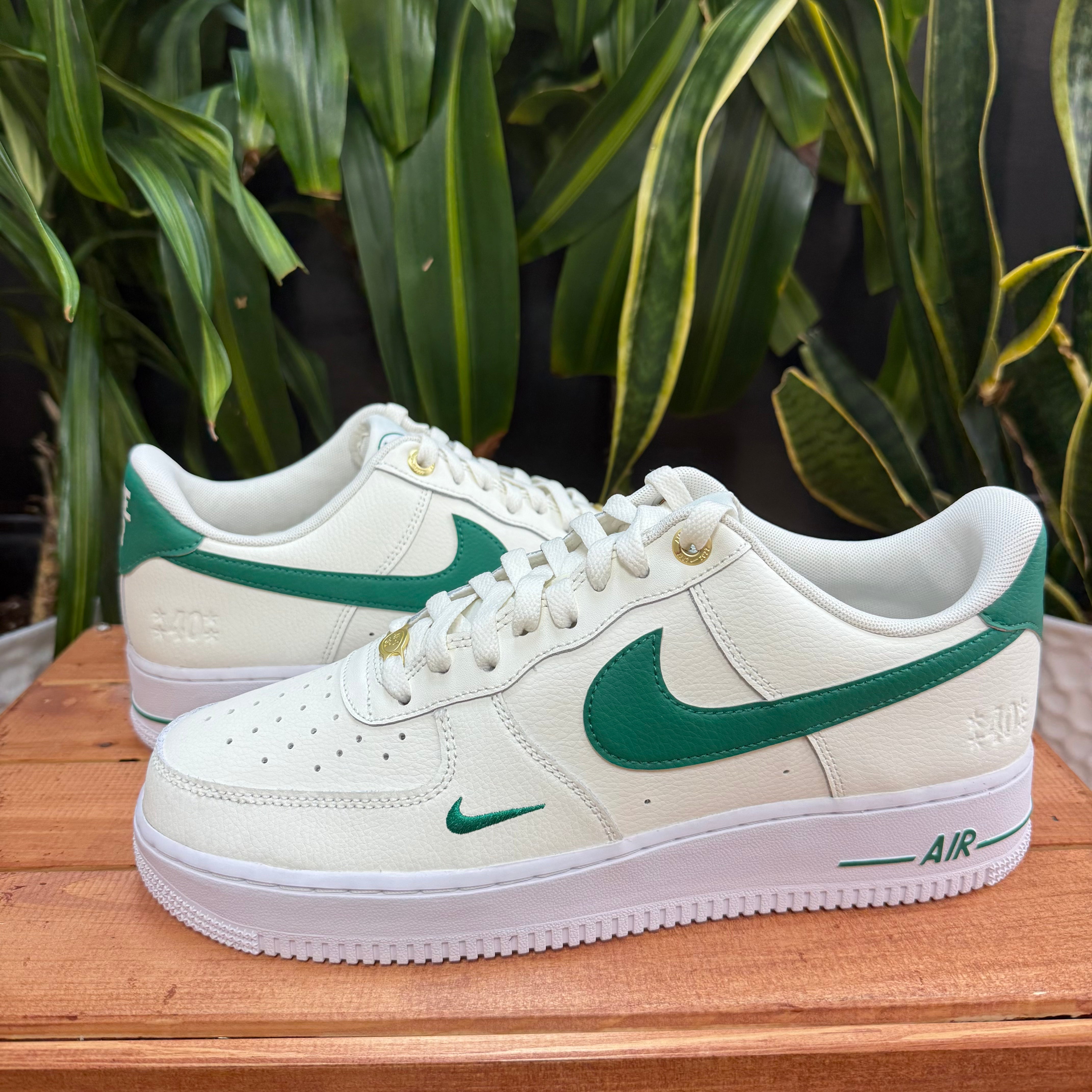 Nike Air Force 1 '07 LV8 40th Anniversary 'Sail/Malachite', Mens 10, W11.5