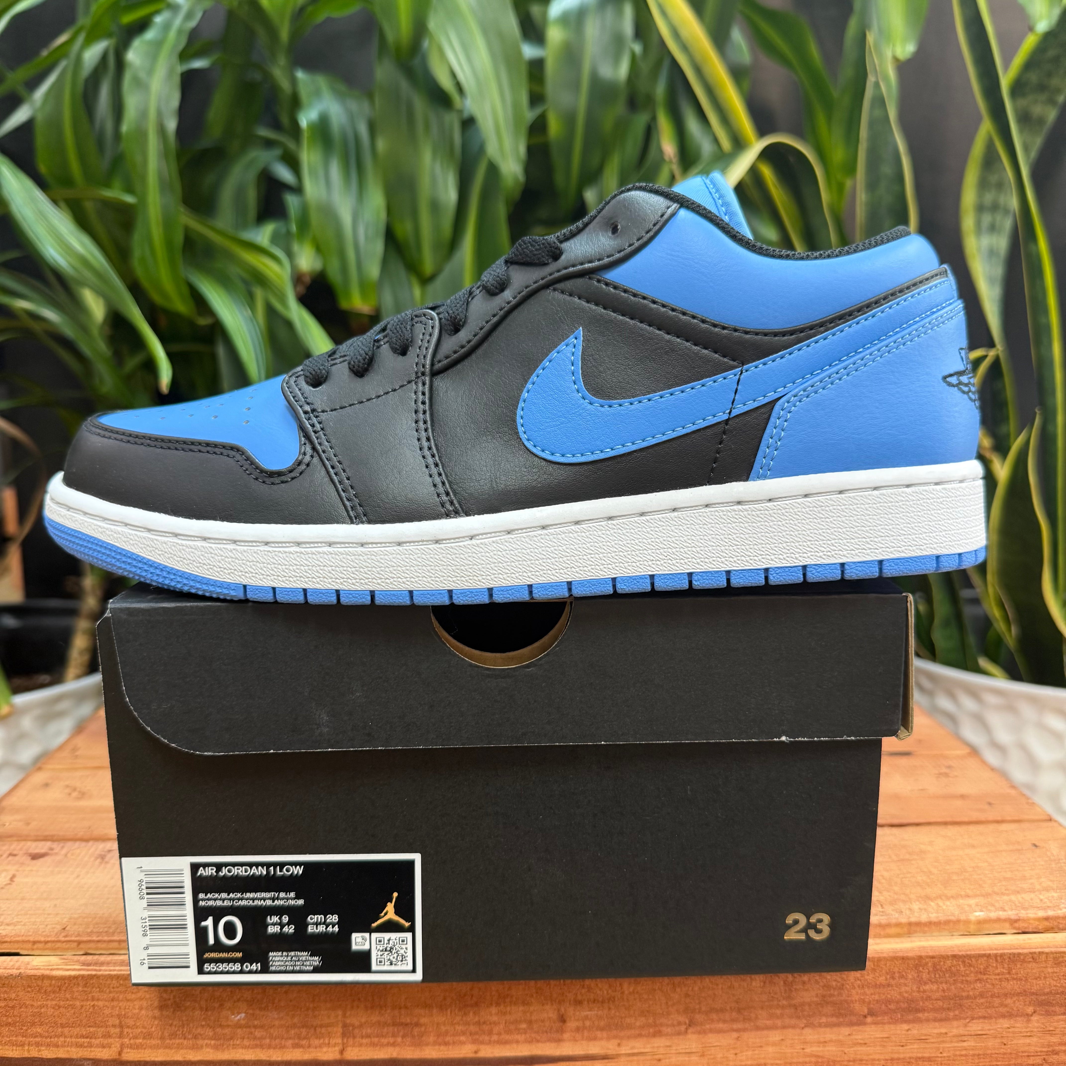 Nike Air Jordan 1 Low "University Blue", Mens 10, W11.5