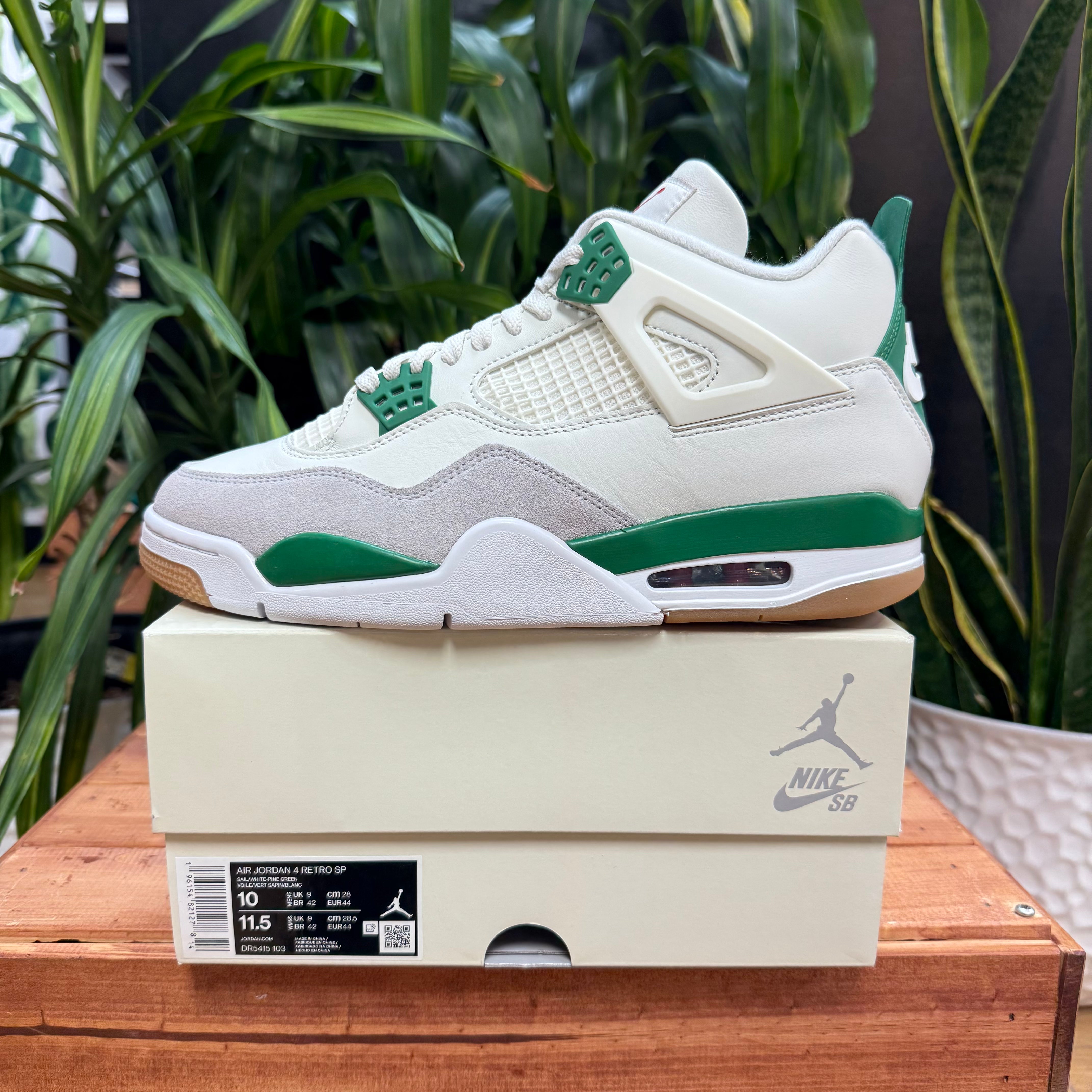 Nike Air Jordan Retro 4 SB Pine Green, Mens 10, W11.5