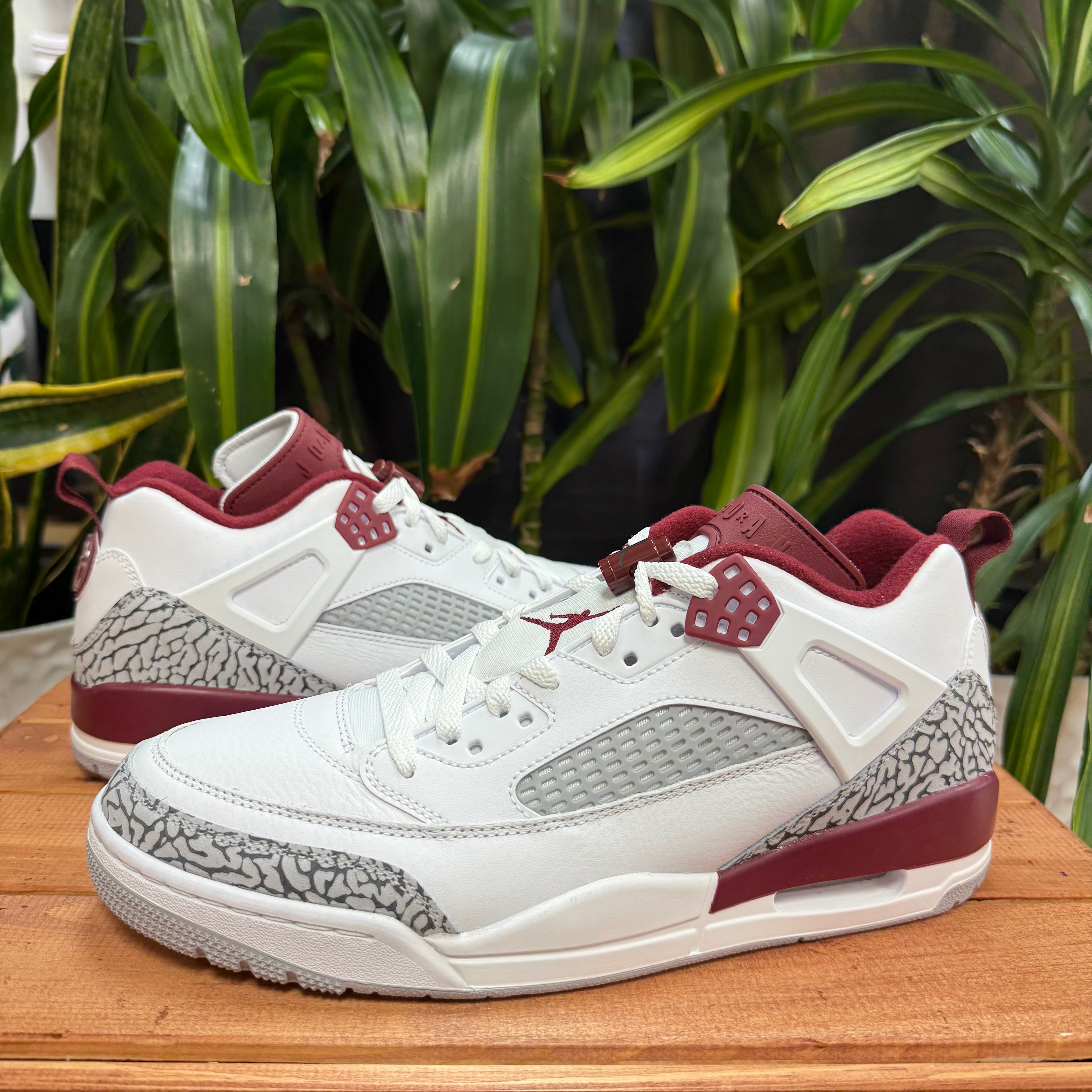 Jordan Spizike Low White Team Red Wolf Grey, Mens 10, W11.5