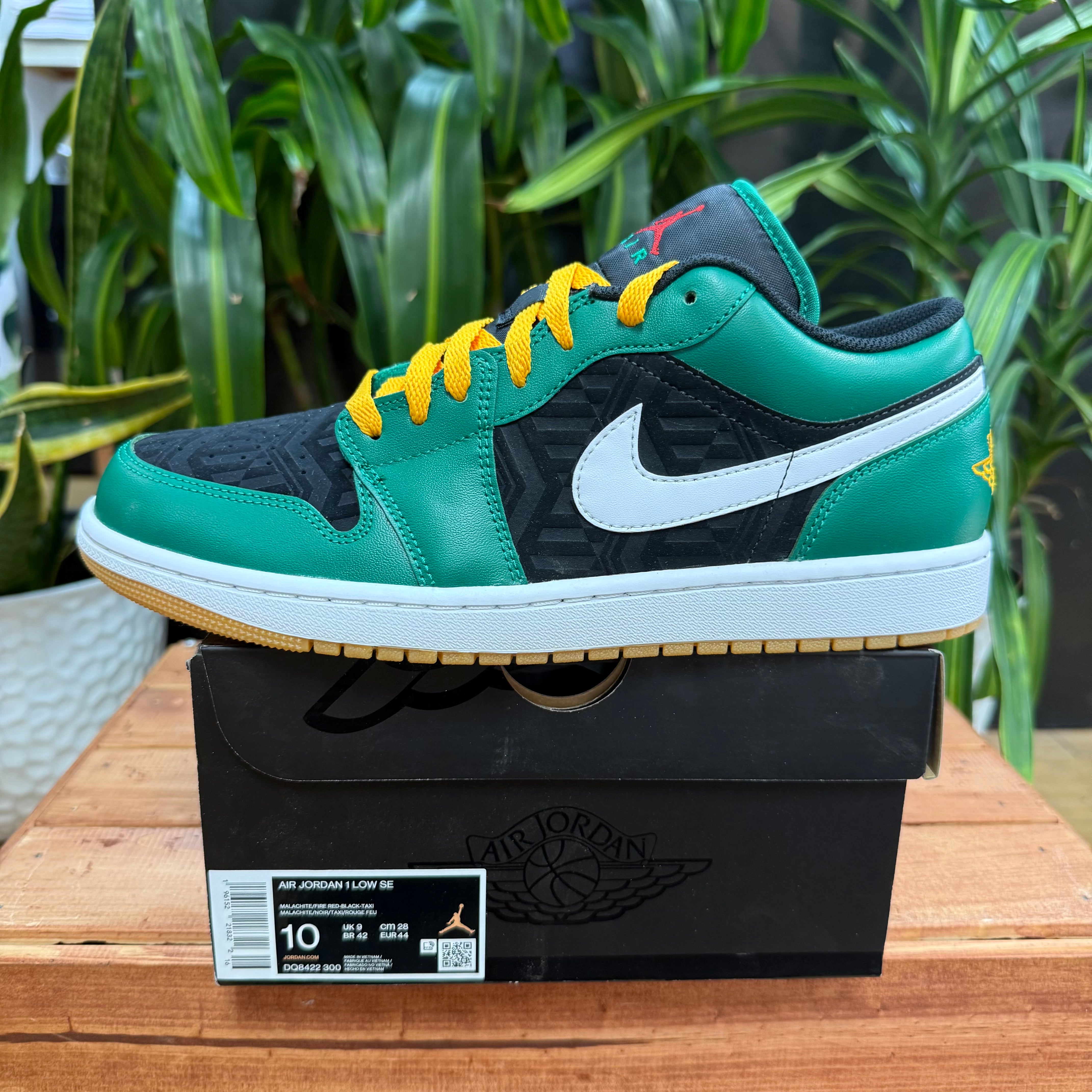 Nike Air Jordan 1 Low 'Holiday Special', Mens 10, W11.5