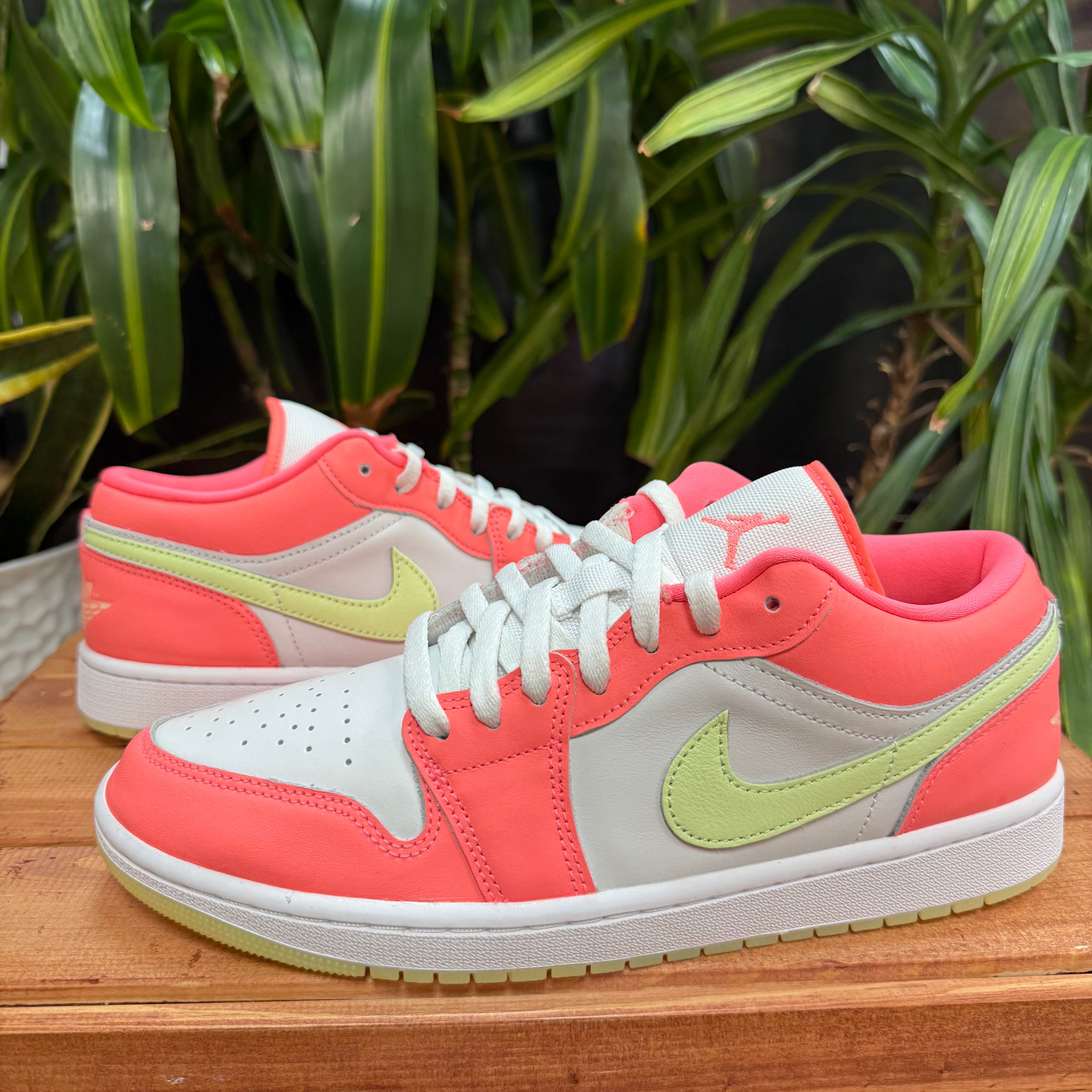 Air Jordan 1 Low SE Lava Glow/Barely Volt-White, Mens 10, W11.5