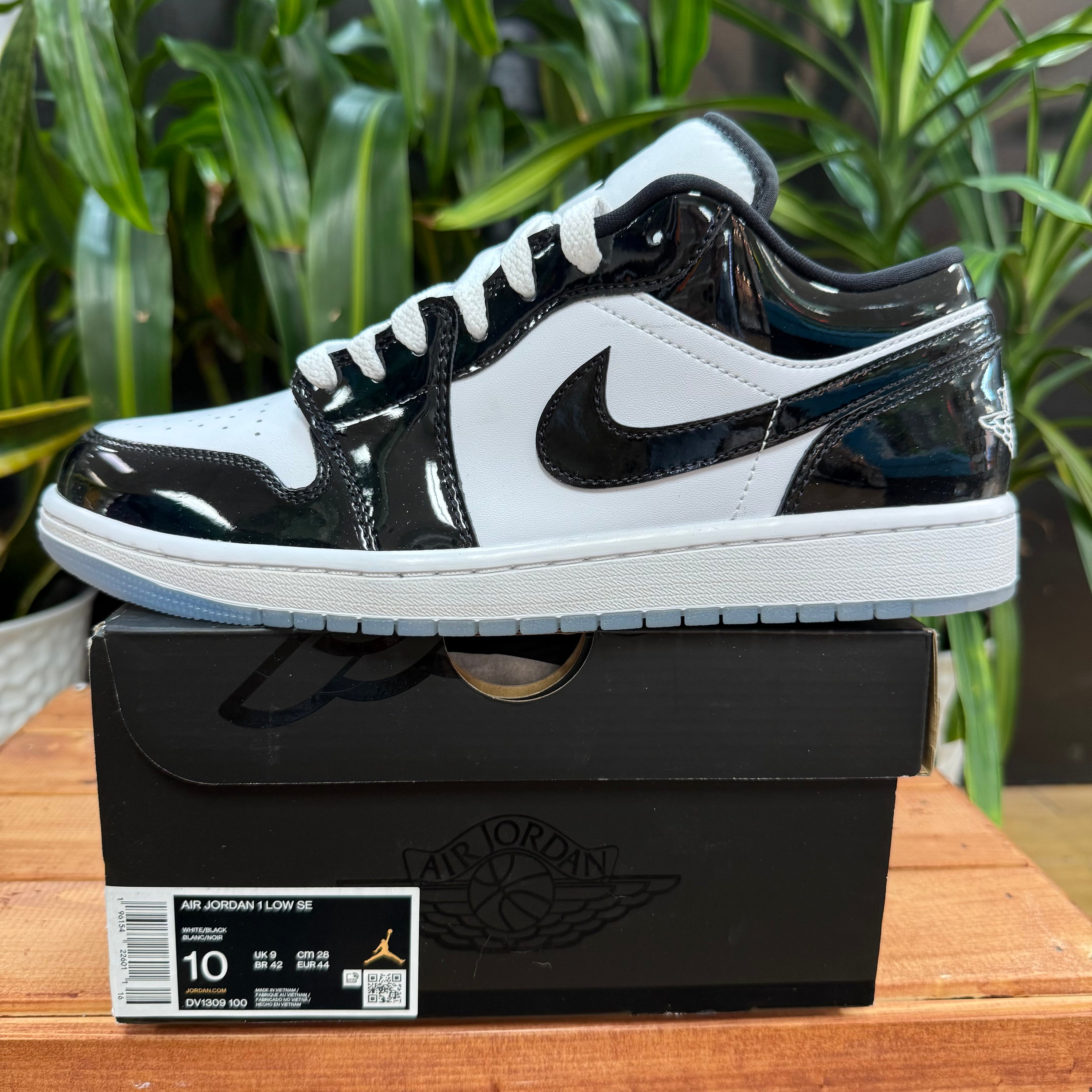 Nike r Jordan 1 Low SE 'Concord', Mens 10, W11.5