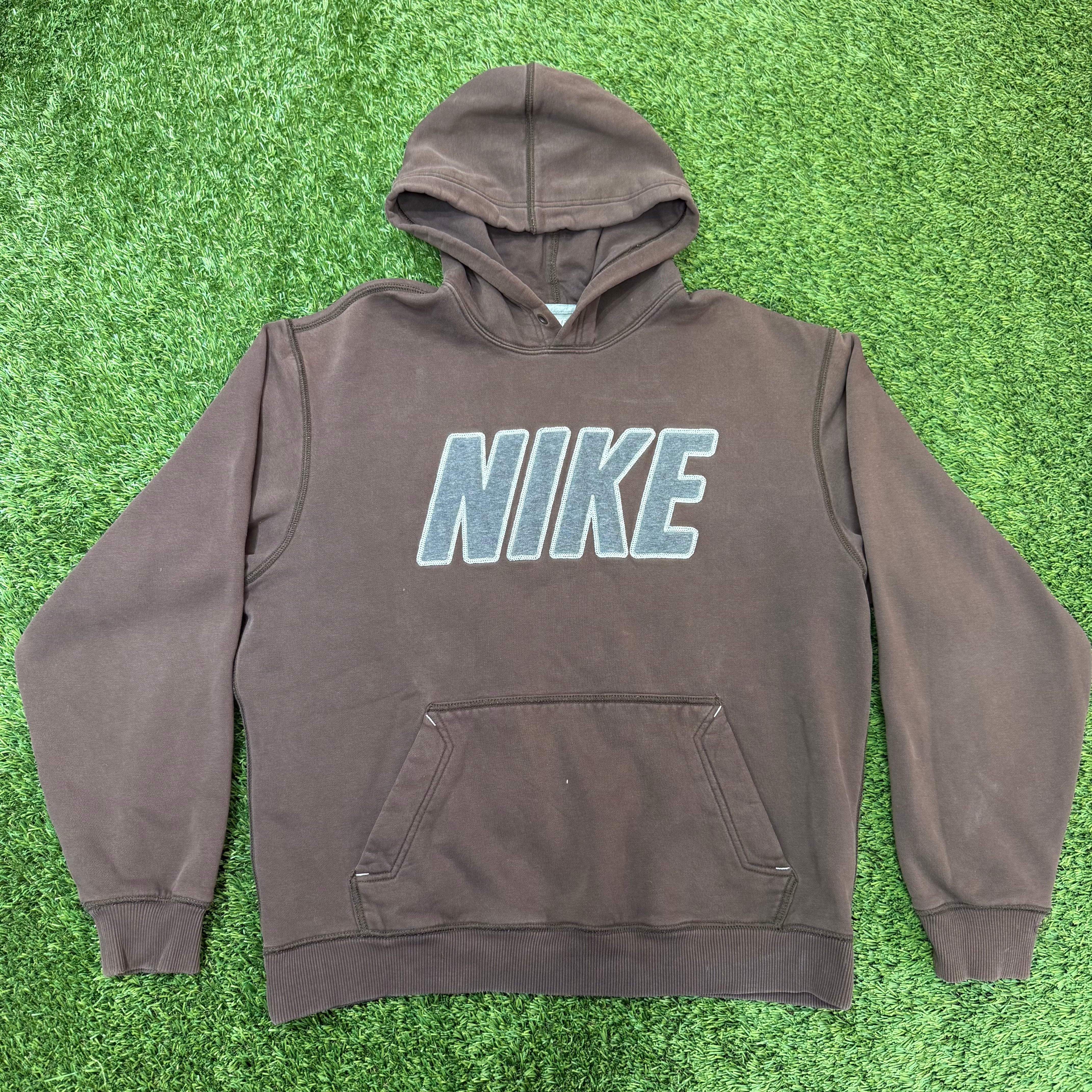 Nike Vintage Brown Center Logo Sweatshirt, L