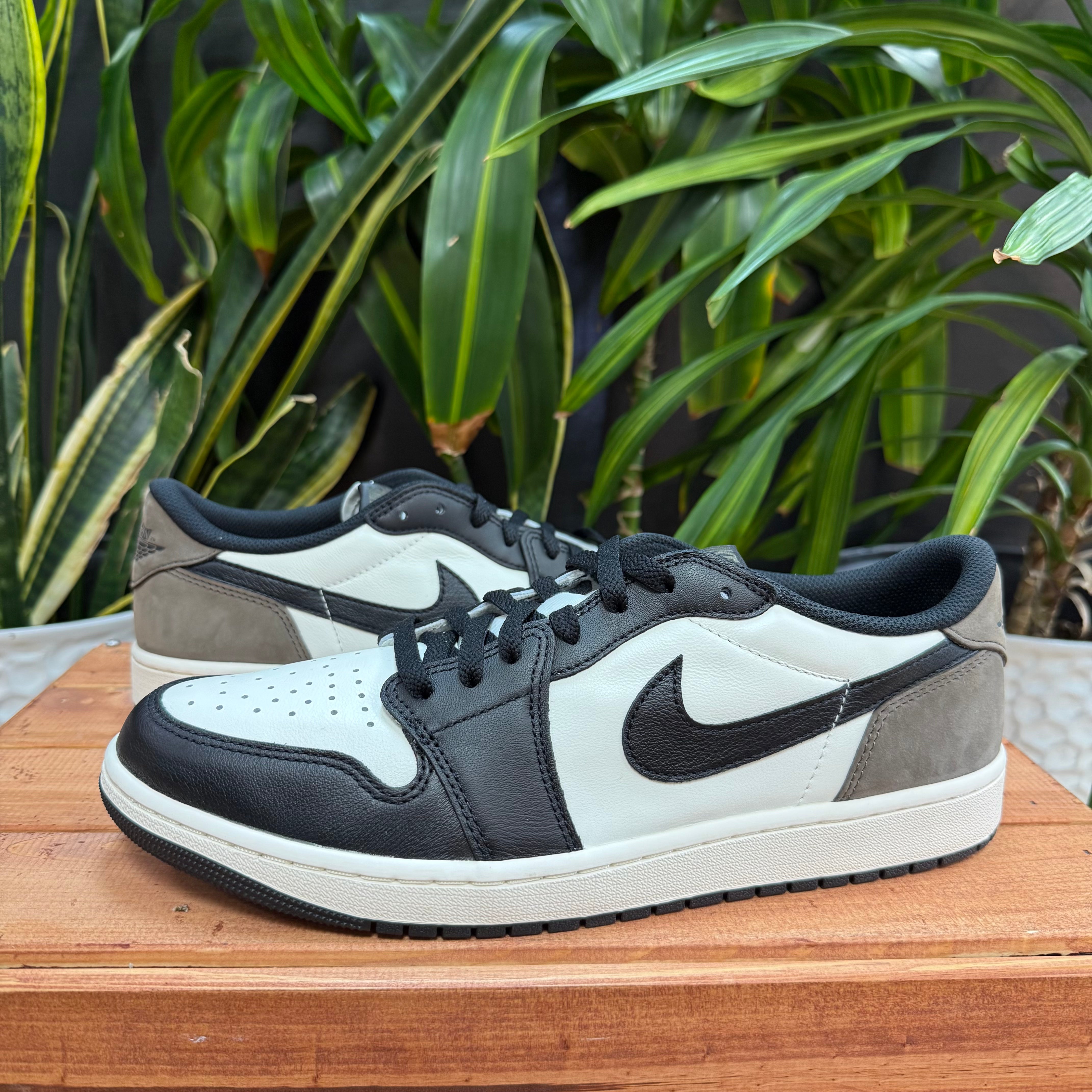 Nike Air Jordan 1 Retro Low OG Mocha, Mens 12