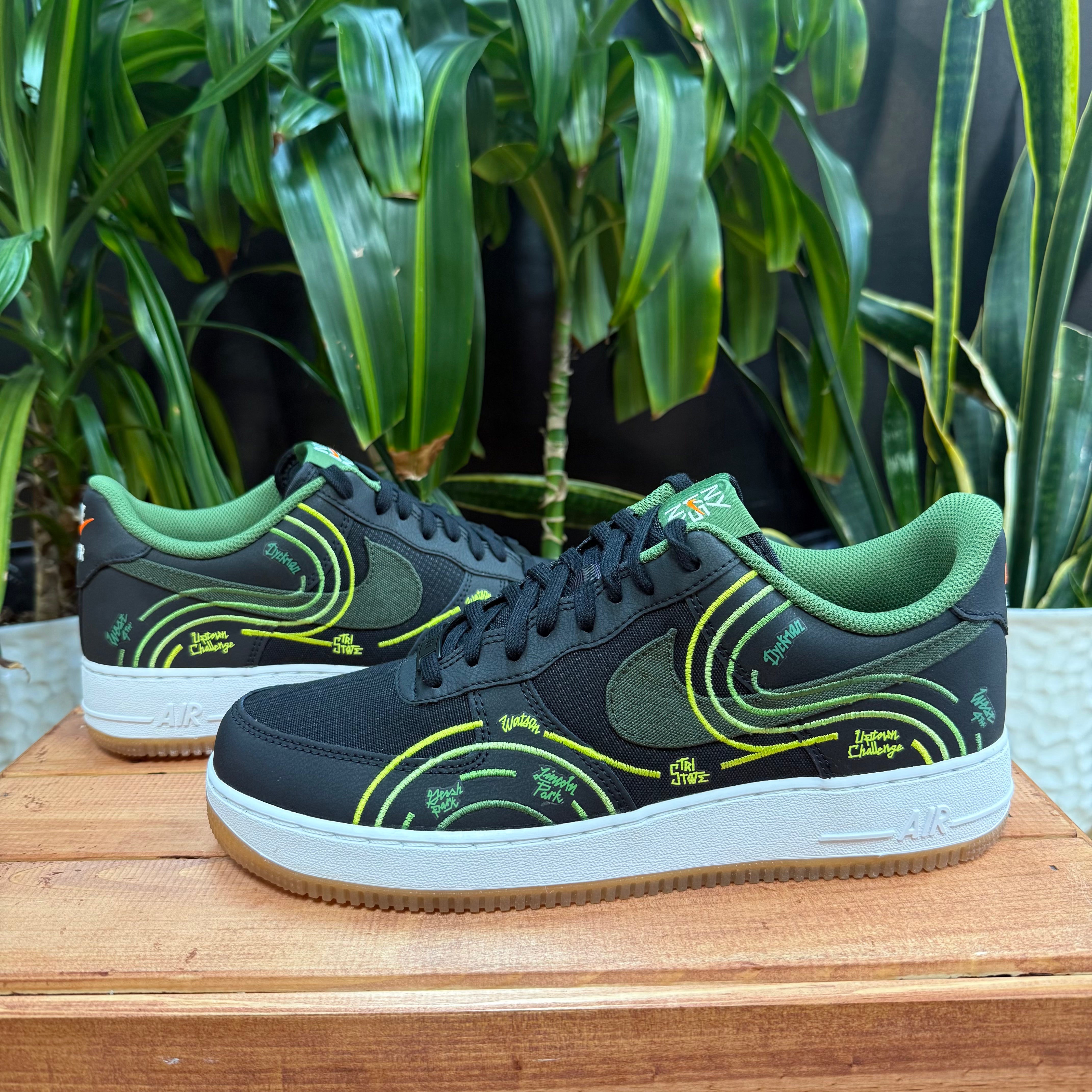 Nike Air Force 1 '07 LV8 Black/Carbon Green-Treeline, Mens 10, W11.5