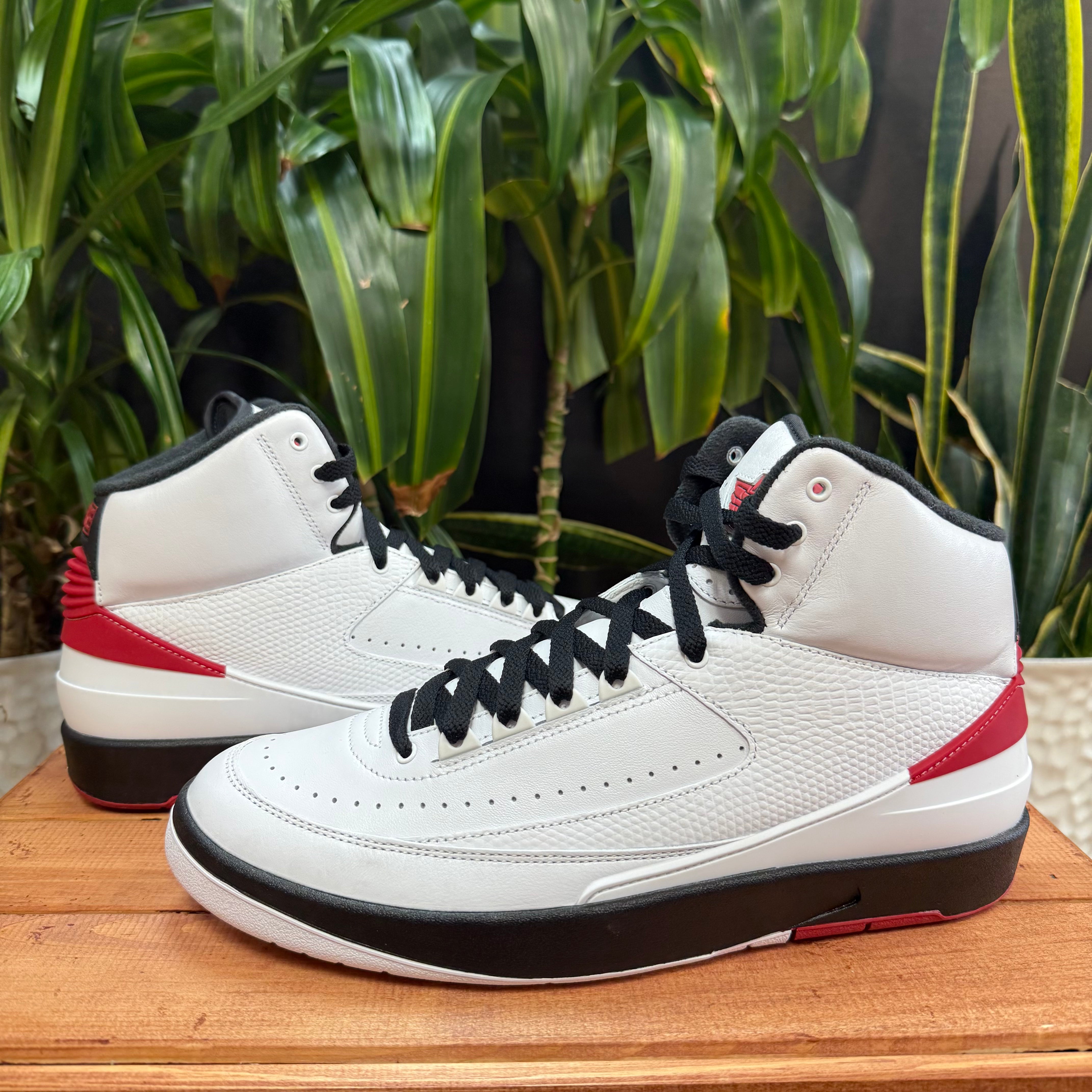 Nike Air Jordan 2 Retro 'Chicago', Mens 10, W11.5
