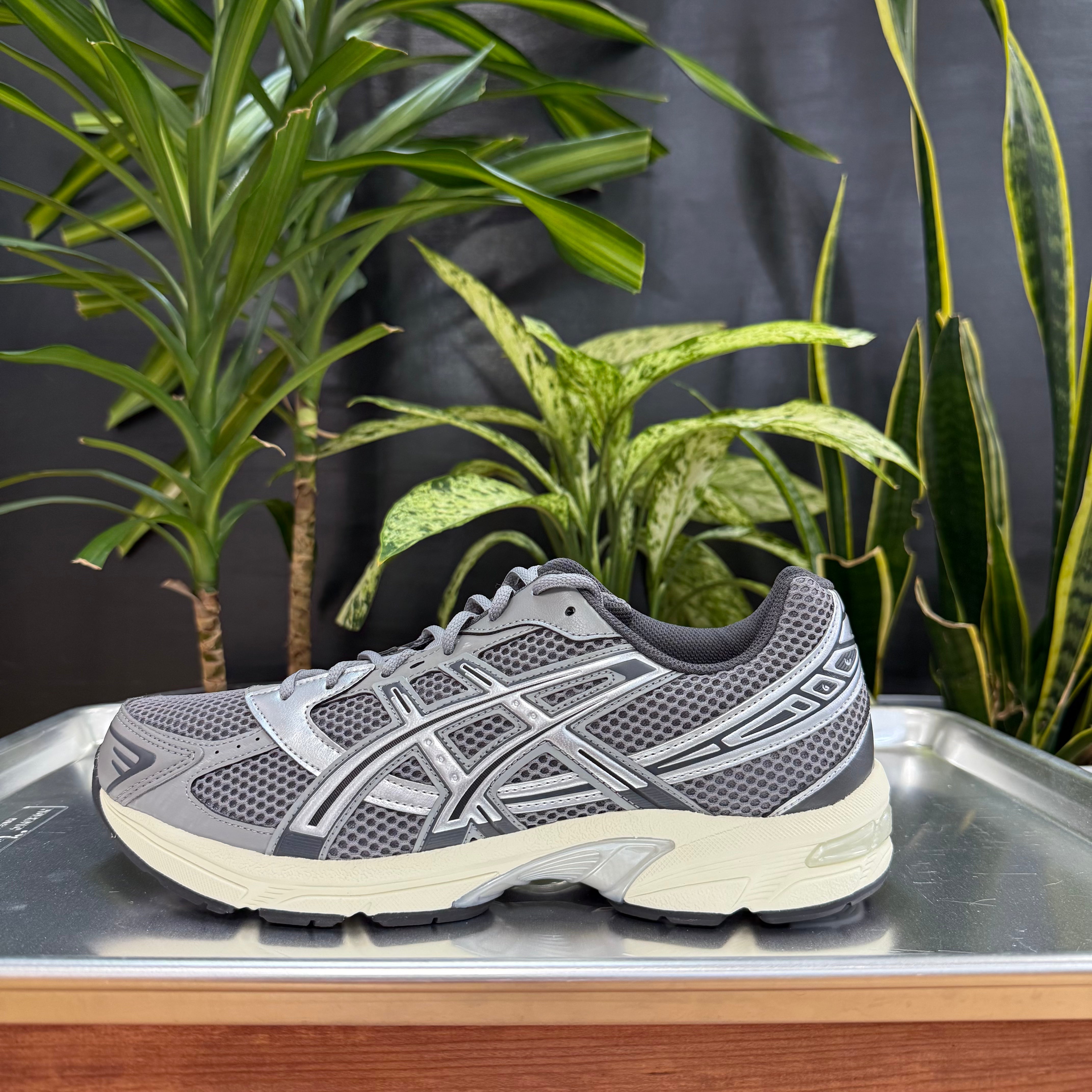 Asics Clay Grey 1130